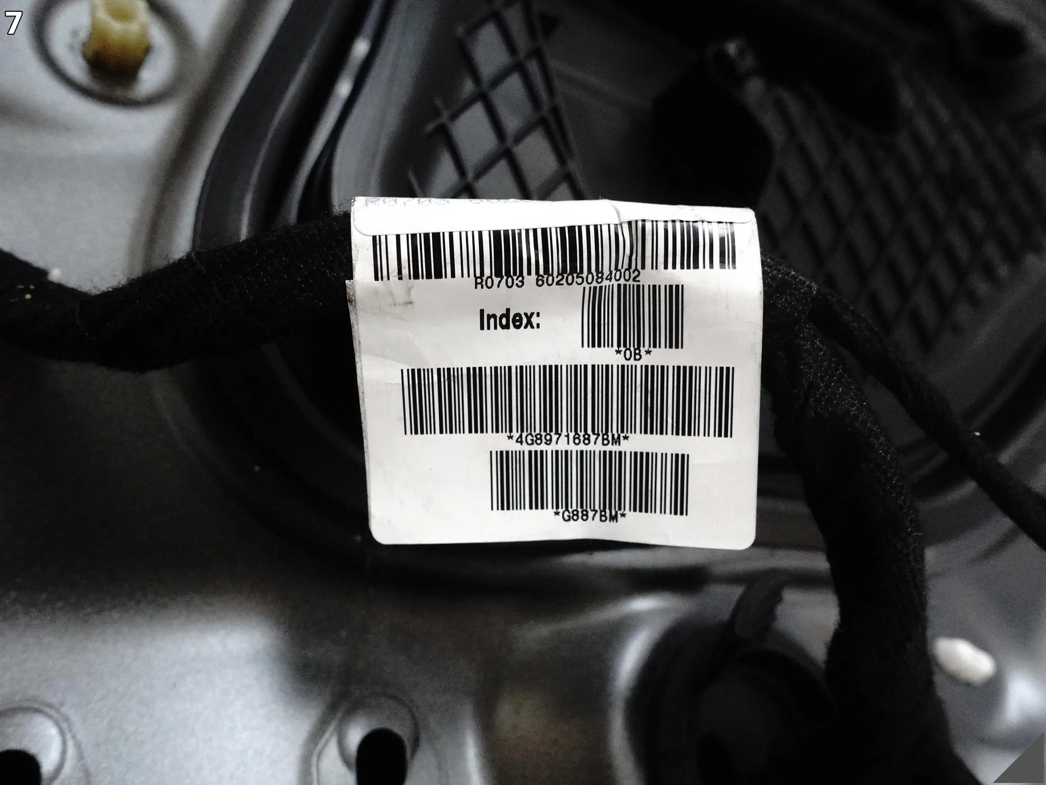 AUDI RS7 S7 A7 4G8 C7 10-18 LIFT DRZWI PRAWE TYŁ SZYBA DEMONTAŻ KOLOR I6 AUDI RS7 S7 A7 4G8 C7 10-18 LIFT DRZWI PRAWE TYŁ SZYBA DEMONTAŻ KOLOR I6 - obrazek 8