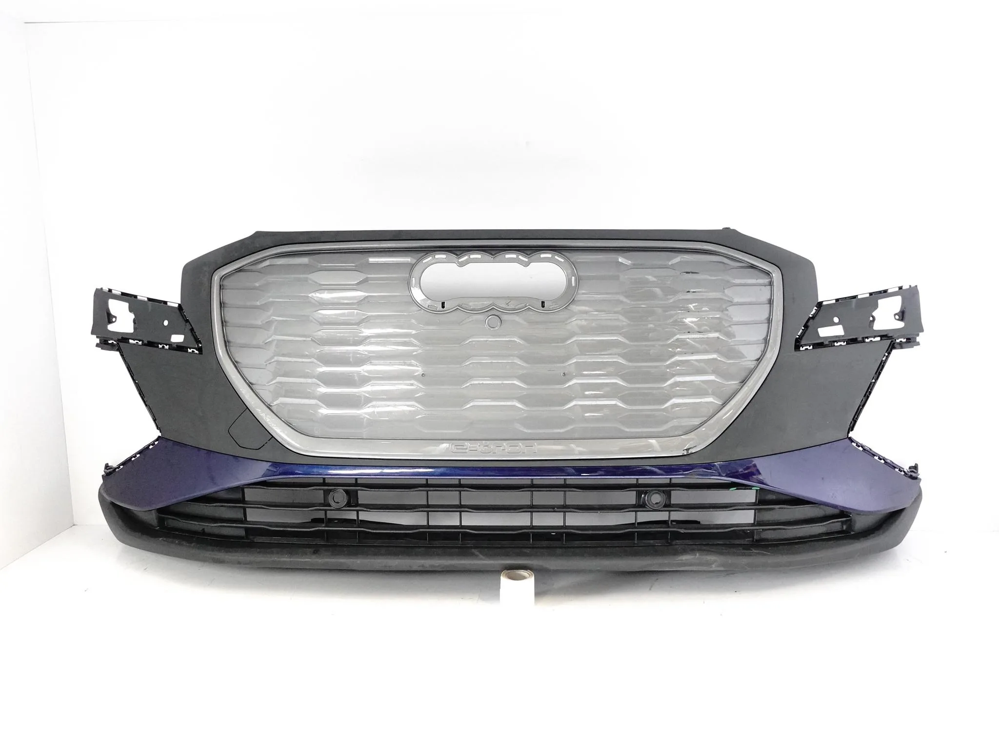 AUDI Q4 E-TRON 89A F4 21- ZDERZAK GRILL ATRAPA SPOILER KRATKA BLENDA PRZÓD AUDI Q4 E-TRON 89A F4 21- ZDERZAK GRILL ATRAPA SPOILER KRATKA BLENDA PRZÓD