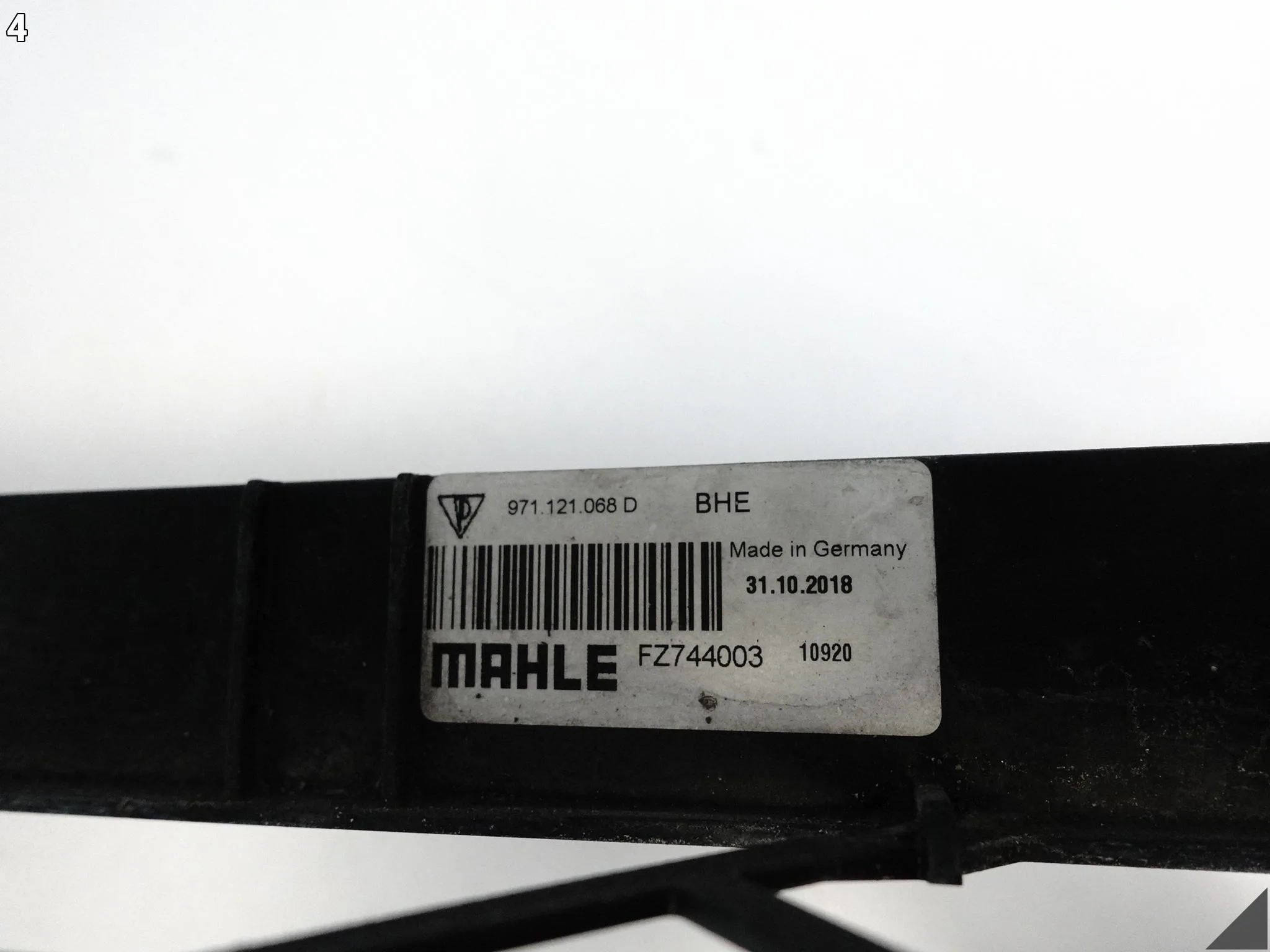 PORSCHE PANAMERA 971 16-23 RAMKA MOCOWANIE UCHWYT CHŁODCNICY WODY PRZÓD PORSCHE PANAMERA 971 16-23 RAMKA MOCOWANIE UCHWYT CHŁODCNICY WODY PRZÓD - obrazek 5