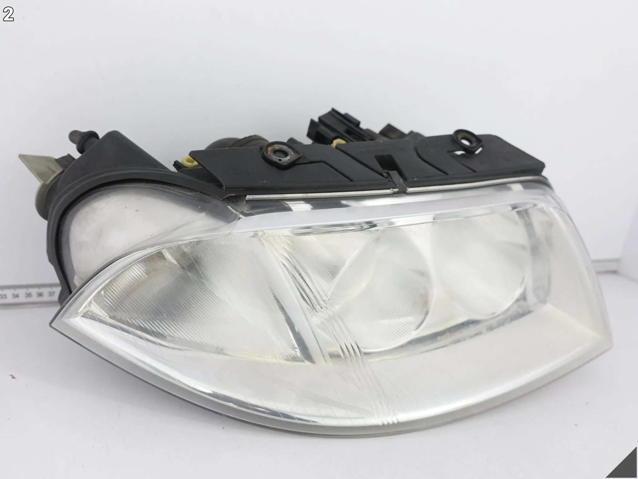 VW PASSAT 3B0 B5 LIFT 00-05 LAMPA ZWYKŁA HALOGEN PRAWA PRZÓD EUROPA HELLA VW PASSAT 3B0 B5 LIFT 00-05 LAMPA ZWYKŁA HALOGEN PRAWA PRZÓD EUROPA HELLA - obrazek 3