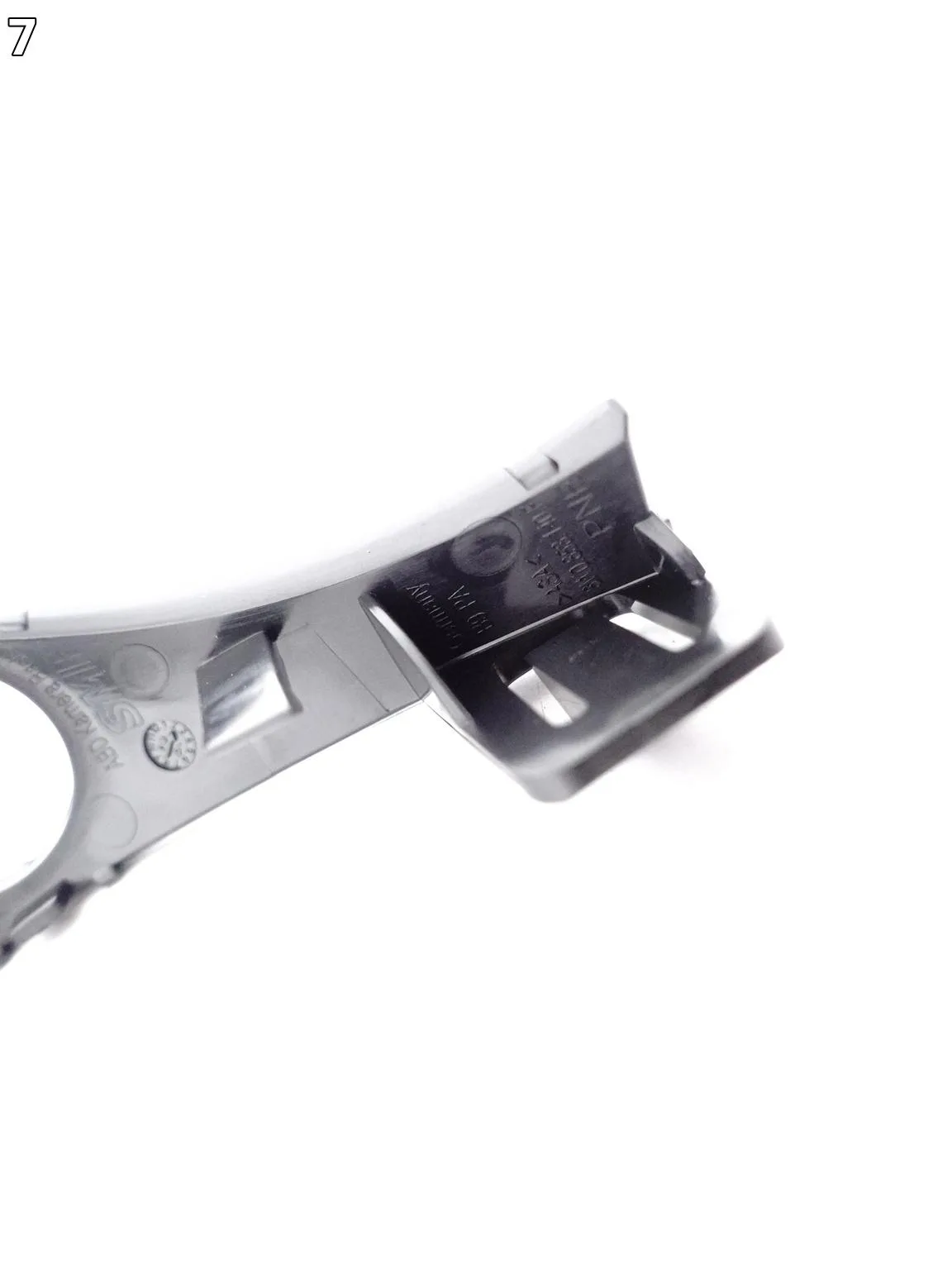 AUDI A4 B9 8W0 LIFT 19-24 ZWYKŁY OSŁONA ZAŚLEPKA KAMERY GRILLA ZDERZAKA AUDI A4 B9 8W0 LIFT 19-24 ZWYKŁY OSŁONA ZAŚLEPKA KAMERY GRILLA ZDERZAKA - obrazek 8