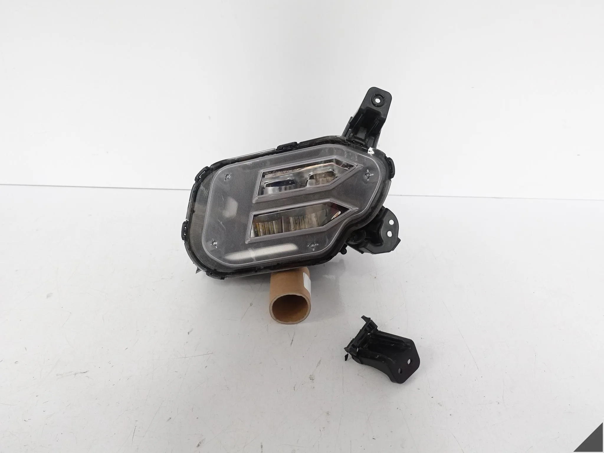 KIA SORENTO IV (4 GENERACJA) 20-23 LAMPA LED DRL HALOGEN LED PRAWY PRZÓD KIA SORENTO IV (4 GENERACJA) 20-23 LAMPA LED DRL HALOGEN LED PRAWY PRZÓD