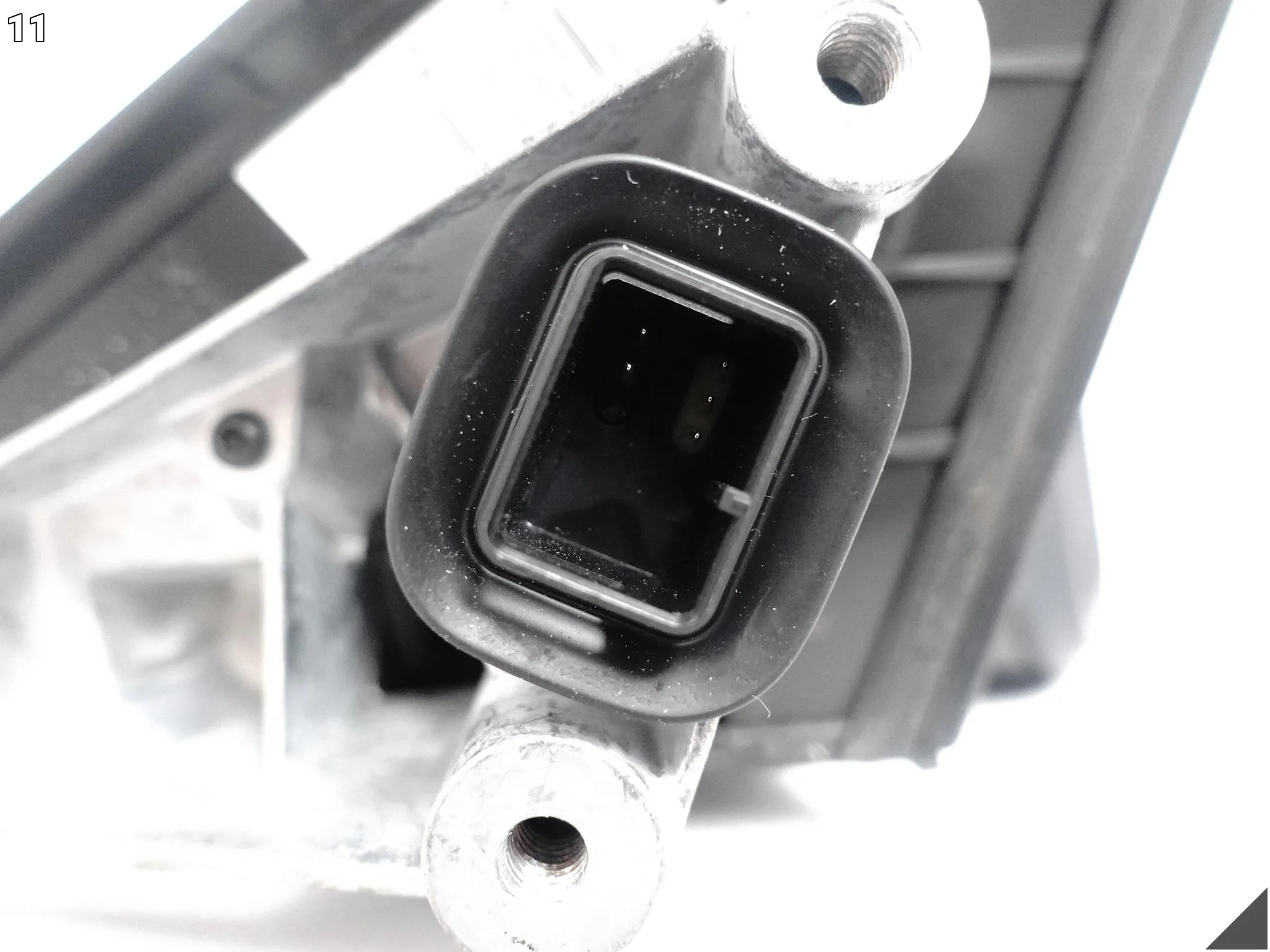 BMW 5 G30 G31 17-24 LUSTERKO OBUDOWA PRAWE 5 PIN KOLOR A89 IMPERIALBLAU BMW 5 G30 G31 17-24 LUSTERKO OBUDOWA PRAWE 5 PIN KOLOR A89 IMPERIALBLAU - obrazek 12