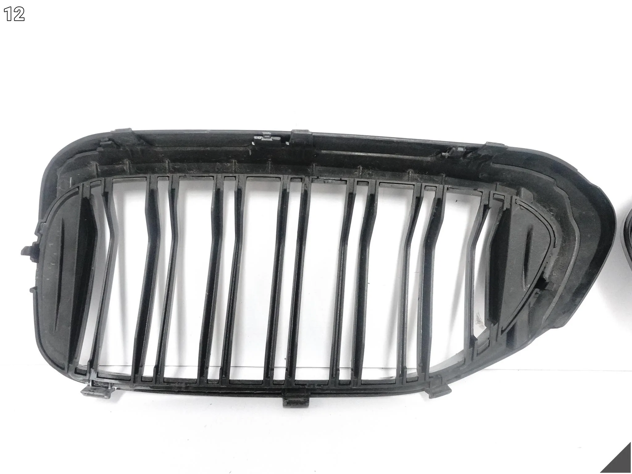 BMW 5 G30 G31 M5 F90 17-20 GRILL ATRAPA WLOT ZDERZAK PRZÓD *NIEORYGINALNY* BMW 5 G30 G31 M5 F90 17-20 GRILL ATRAPA WLOT ZDERZAK PRZÓD *NIEORYGINALNY* - obrazek 13