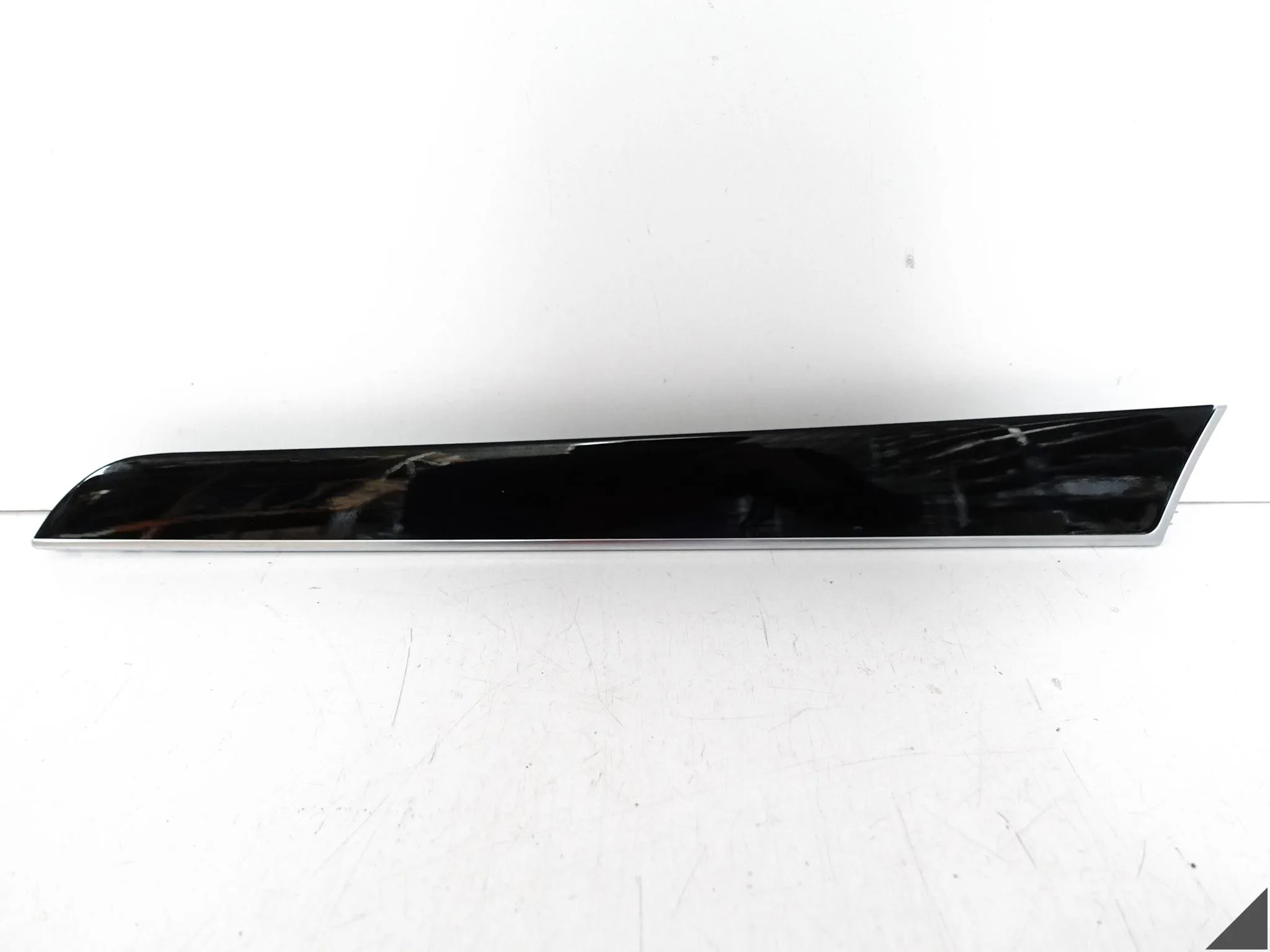 AUDI A5 S5 8T0 A4 S4 8K0 B8 LIFT 07-16 LISTWA DEKOR DRZWI PRAWA PRZÓD 1LQ AUDI A5 S5 8T0 A4 S4 8K0 B8 LIFT 07-16 LISTWA DEKOR DRZWI PRAWA PRZÓD 1LQ