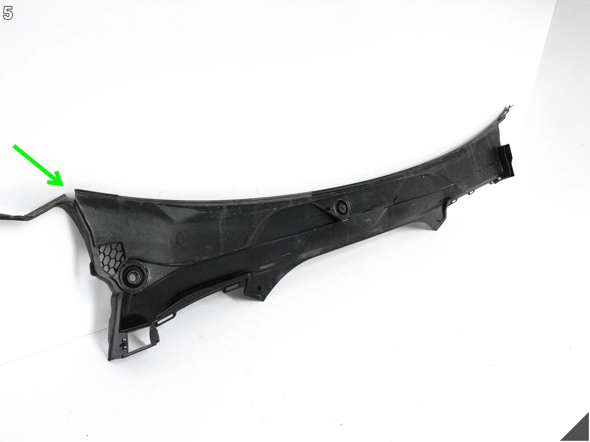BMW 5 M5 G30 G31 F90 17-23 LISTWA PODSZYBIE OSŁONA MASKOWNICA 7388714 BMW 5 M5 G30 G31 F90 17-23 LISTWA PODSZYBIE OSŁONA MASKOWNICA 7388714 - obrazek 6