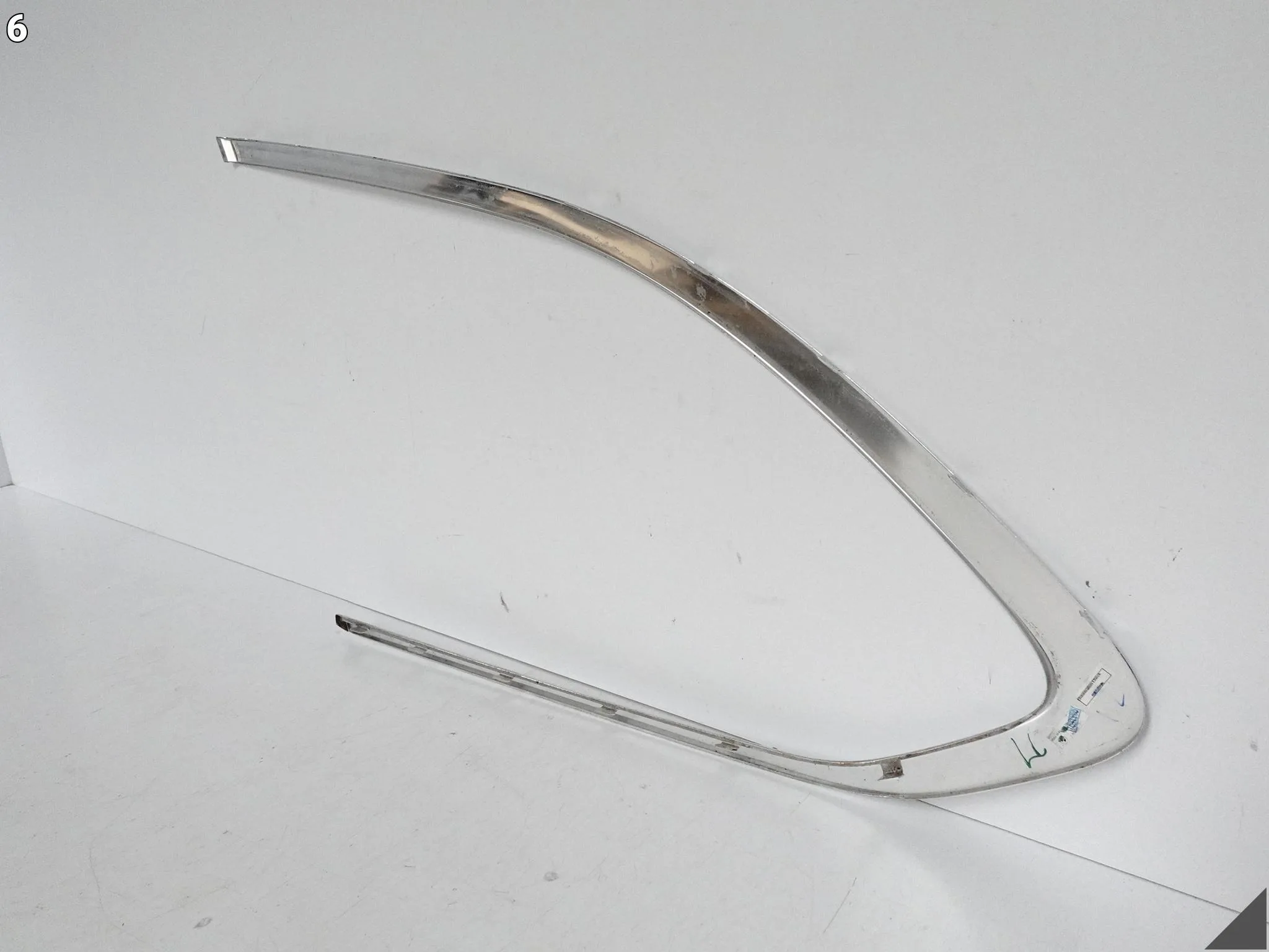BMW 5 G31 TOURING 17-20 LISTWA OZDOBNA SPOILER CHROM SZYBY TYŁ PRAWA 7337010 BMW 5 G31 TOURING 17-20 LISTWA OZDOBNA SPOILER CHROM SZYBY TYŁ PRAWA 7337010 - obrazek 7
