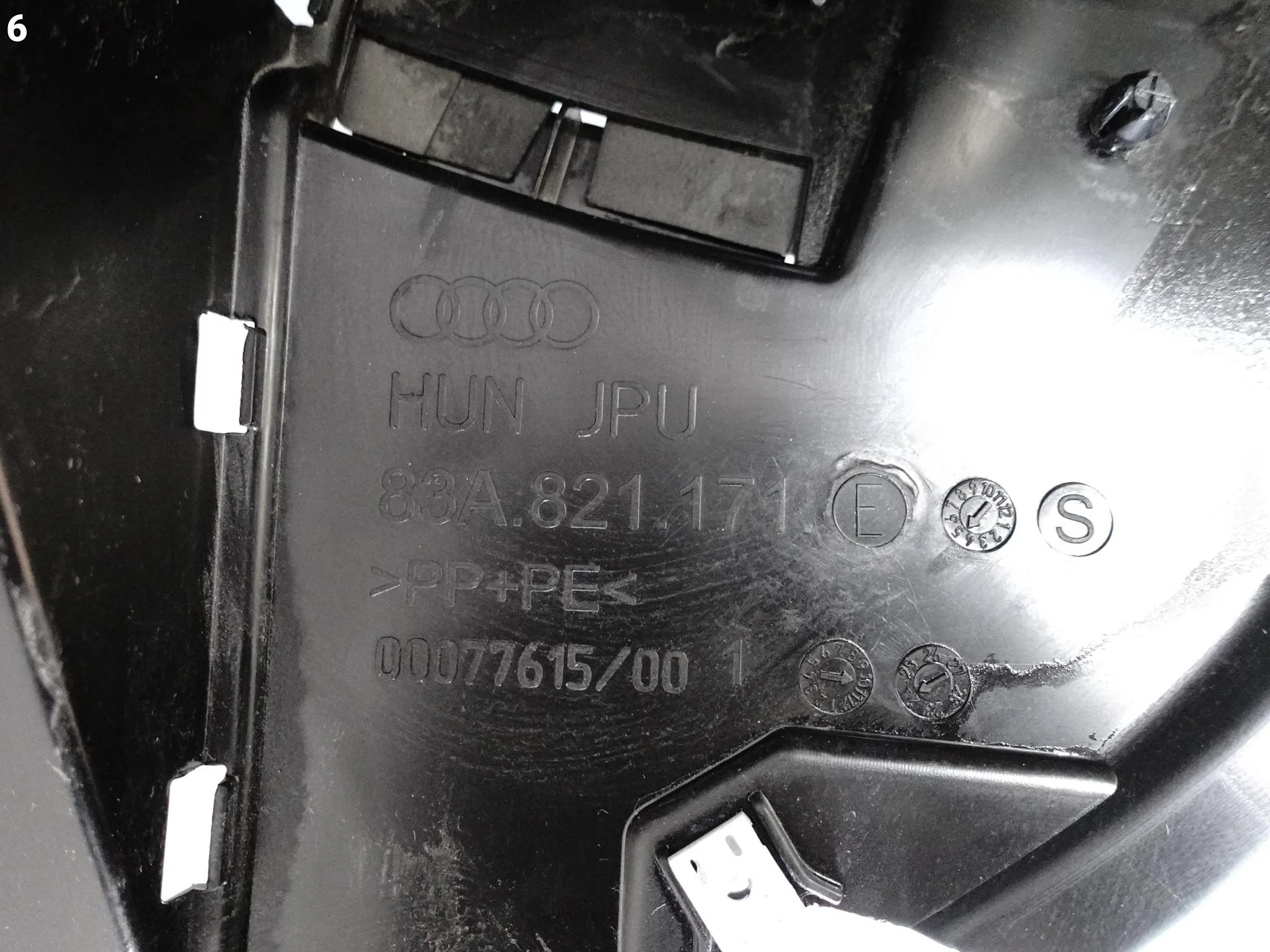 AUDI Q3 II 2 F3 83A 18- NADKOLE POSZYCIE WNĘKI KOŁA PRZÓD LEWE NOWE ORG AUDI Q3 II 2 F3 83A 18- NADKOLE POSZYCIE WNĘKI KOŁA PRZÓD LEWE NOWE ORG - obrazek 7