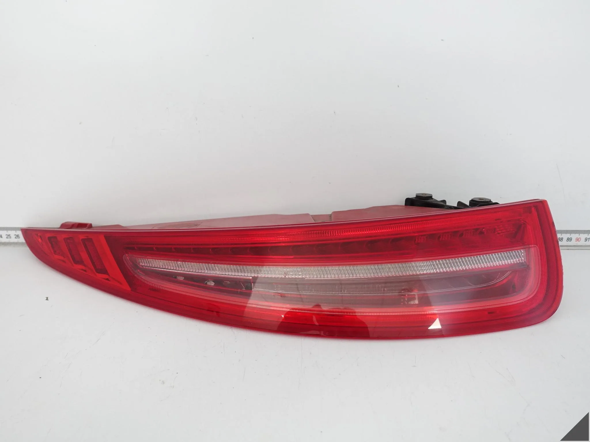 PORSCHE 911 991 MK1 CARERRA 4 4S 12-15 LED LAMPA W BŁOTNIK LEWA TYŁ EUROPA PORSCHE 911 991 MK1 CARERRA 4 4S 12-15 LED LAMPA W BŁOTNIK LEWA TYŁ EUROPA