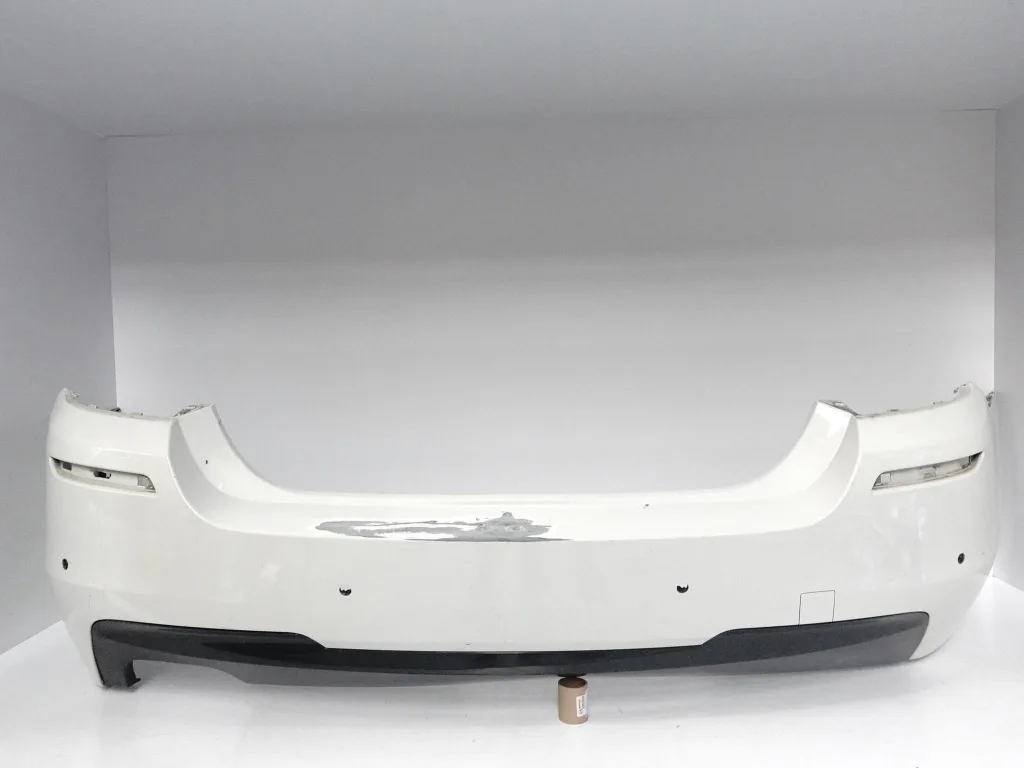 BMW 5 F10 M-PAKIET SEDAN 10-17 ZDERZAK BUMPER SPOILER DYFUZOR TYŁ (4xPDC)