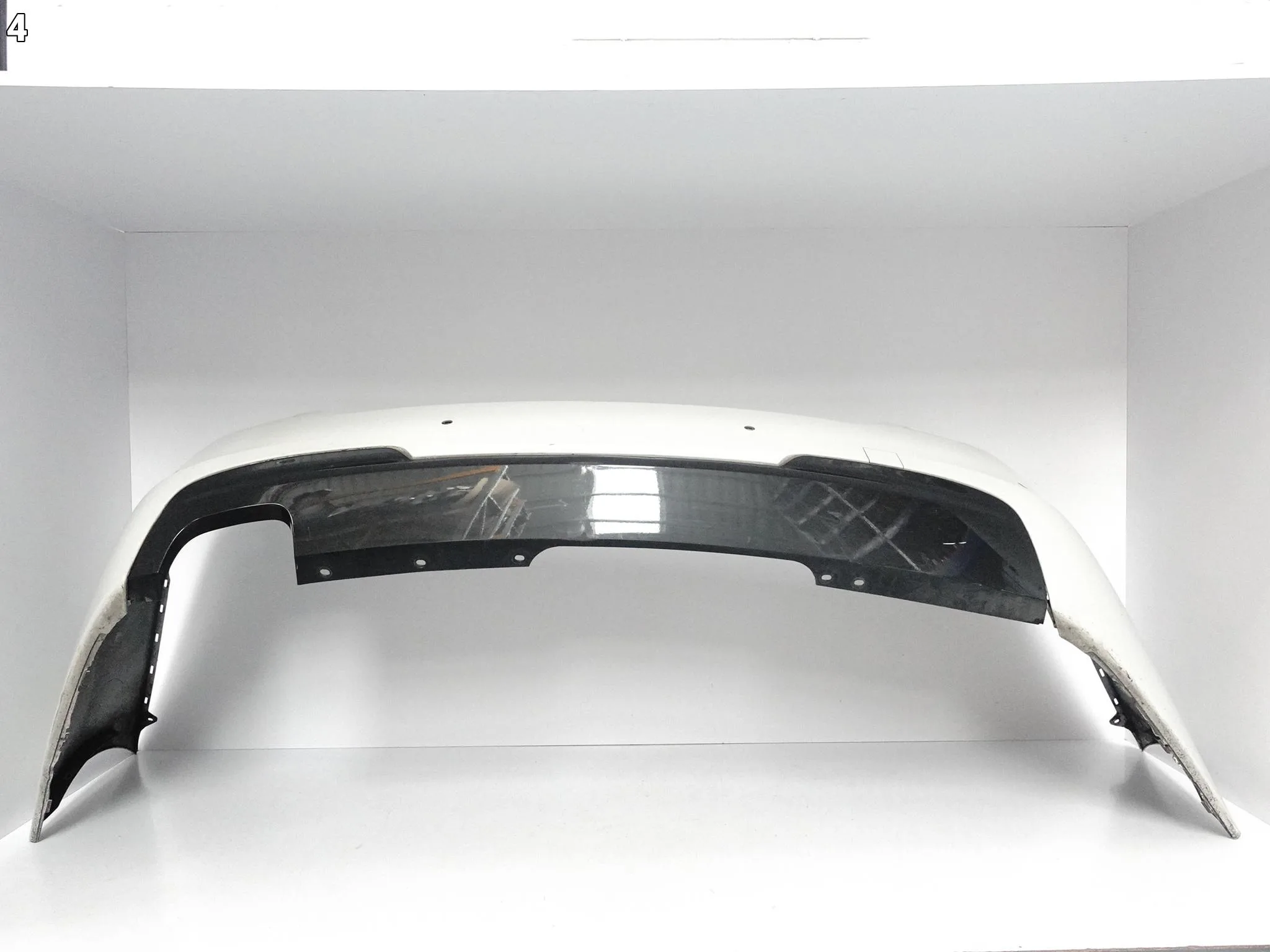 BMW 5 F10 M-PAKIET SEDAN 10-17 ZDERZAK BUMPER SPOILER DYFUZOR TYŁ (4xPDC) BMW 5 F10 M-PAKIET SEDAN 10-17 ZDERZAK BUMPER SPOILER DYFUZOR TYŁ (4xPDC) - obrazek 5