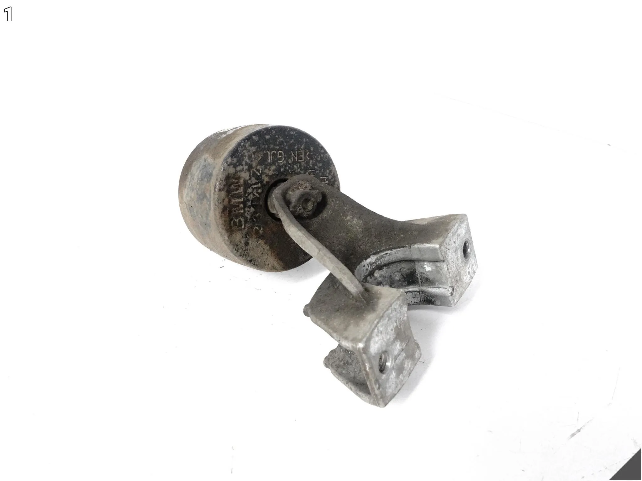 BMW 5 G30 G31 6 G32 7 G11 G12 TŁUMIK DRGAŃ UCHWYT STABILIZATORA LEWY TYŁ BMW 5 G30 G31 6 G32 7 G11 G12 TŁUMIK DRGAŃ UCHWYT STABILIZATORA LEWY TYŁ - obrazek 2