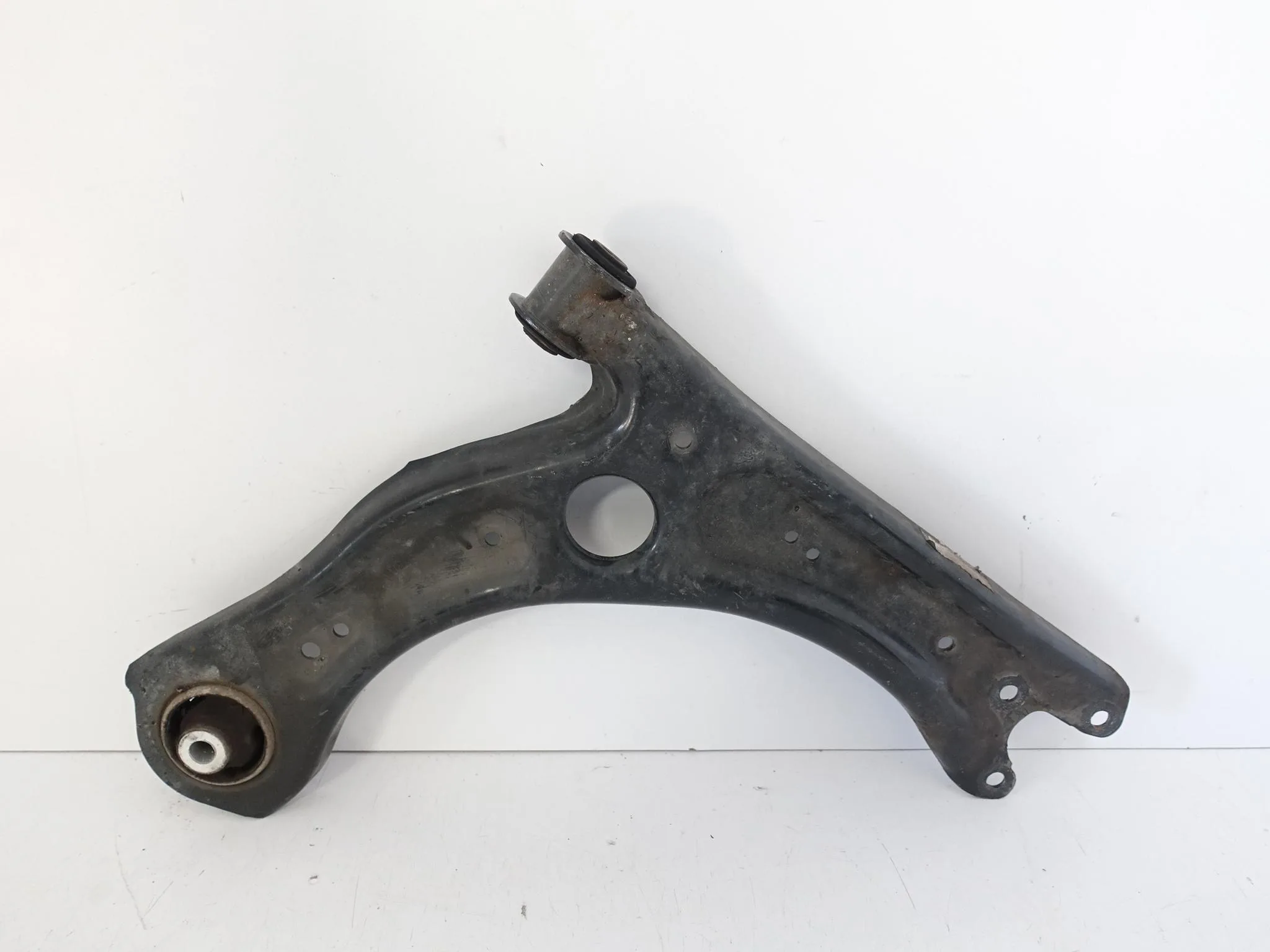 VW POLO VI 2G0 AUDI A1 82A SKODA SEAT DOLNY WAHACZ ZAWIESZENIE PRZÓD PRAWY VW POLO VI 2G0 AUDI A1 82A SKODA SEAT DOLNY WAHACZ ZAWIESZENIE PRZÓD PRAWY