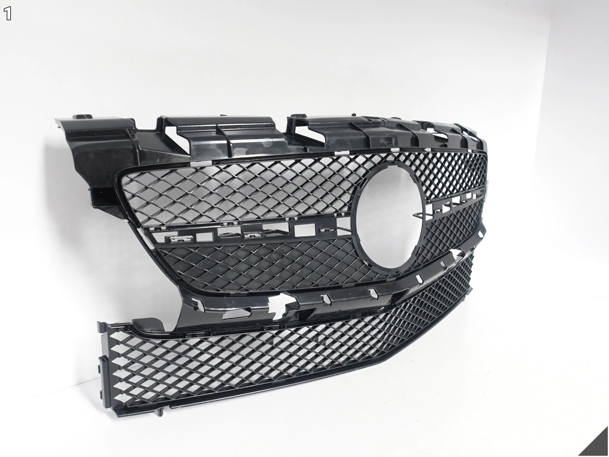 MERCEDES SLK III R172 W172 AMG 11-15 GRILL WLOT KRATKA DOLNA ZDERZAK PRZÓD MERCEDES SLK III R172 W172 AMG 11-15 GRILL WLOT KRATKA DOLNA ZDERZAK PRZÓD - obrazek 2