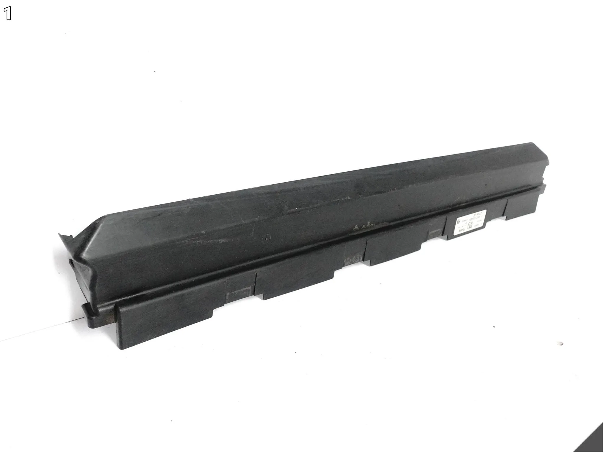 BMW G11 G12 G14 G15 G16 G30 G31 G32 OSŁONA GÓRNA CHŁODNIC PASA PRZEDNIEGO BMW G11 G12 G14 G15 G16 G30 G31 G32 OSŁONA GÓRNA CHŁODNIC PASA PRZEDNIEGO - obrazek 2