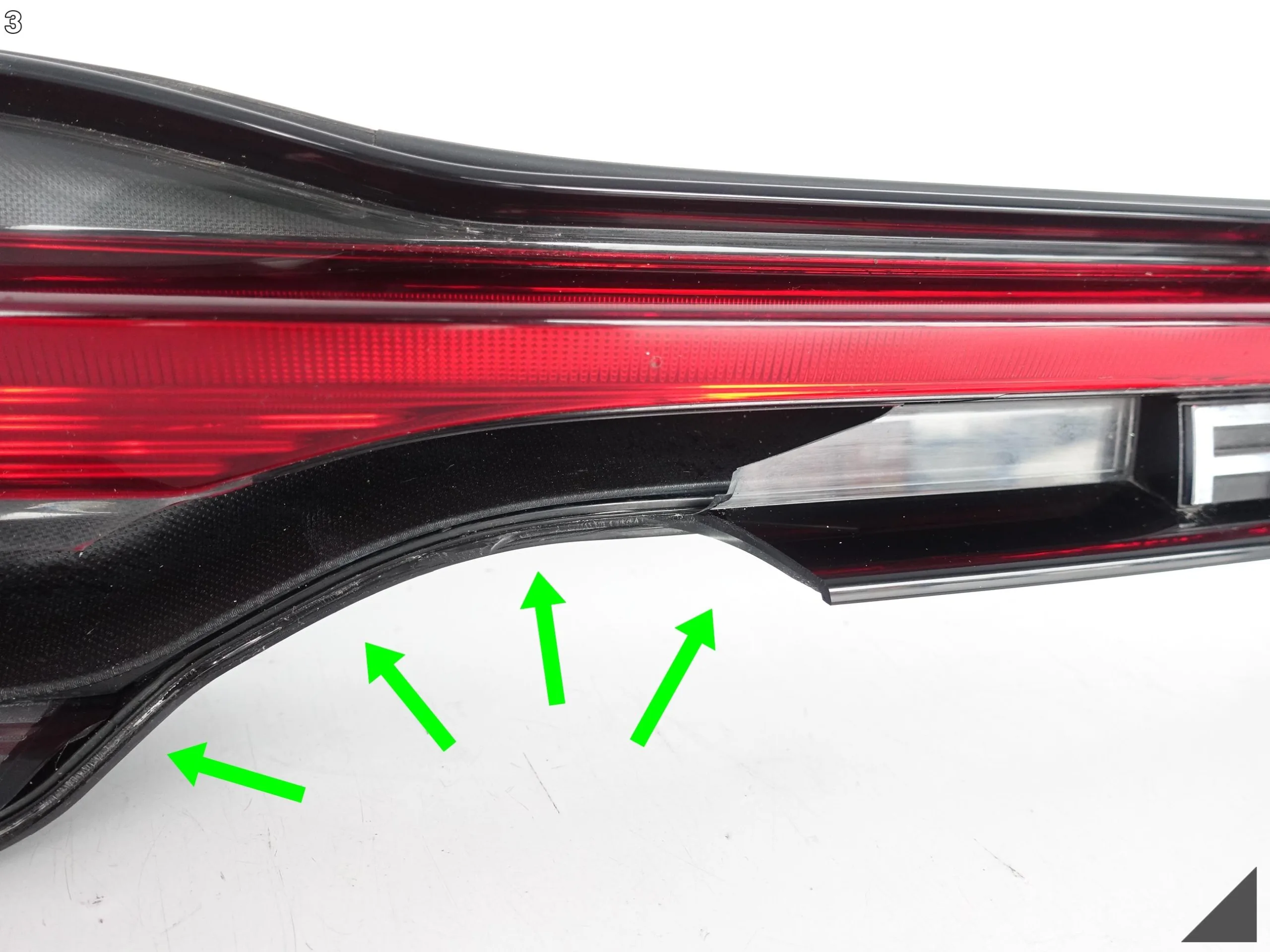 PORSCHE MACAN 95B LIFT 19- LED LAMPA BLENDA W BAGAŻNIK TYŁ EUROPA USZKODZONA PORSCHE MACAN 95B LIFT 19- LED LAMPA BLENDA W BAGAŻNIK TYŁ EUROPA USZKODZONA - obrazek 4