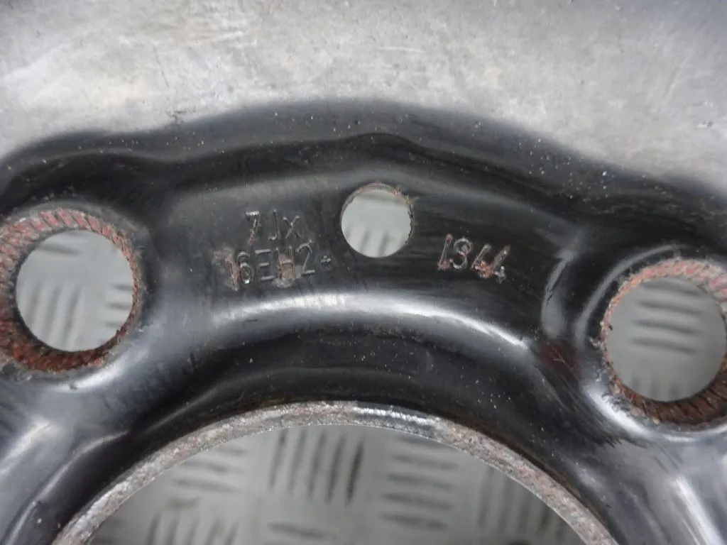 BMW E81 E87 E82 FELGI+OPONY 205/55 16 ZIMA 8MM BMW E81 E87 E82 FELGI+OPONY 205/55 16 ZIMA 8MM - obrazek 7