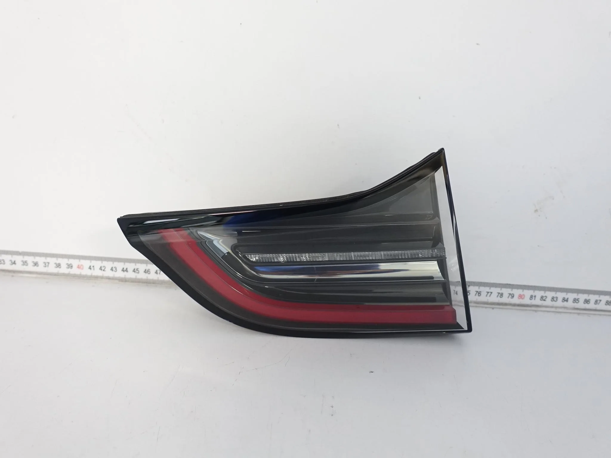 TESLA MODEL Y 20-25 MODEL 3 LIFT LAMPA LEWA LED W KLAPĘ TYŁ EUROPA TESLA MODEL Y 20-25 MODEL 3 LIFT LAMPA LEWA LED W KLAPĘ TYŁ EUROPA