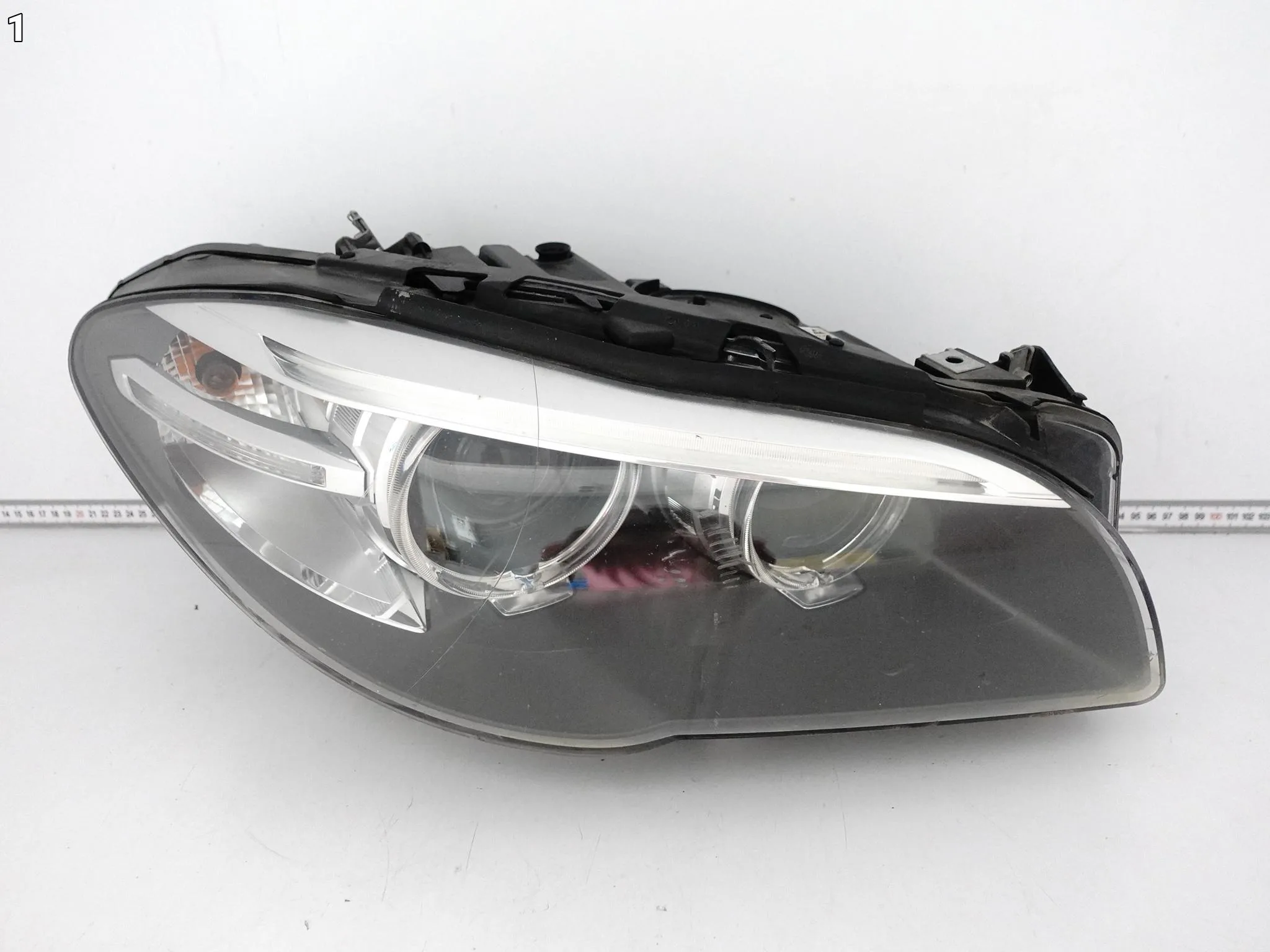 BMW 5 F10 F11 LIFT LCI 13-17 LAMPA XENON + LED NIESKRĘTNA PRAWA PRZÓD EU BMW 5 F10 F11 LIFT LCI 13-17 LAMPA XENON + LED NIESKRĘTNA PRAWA PRZÓD EU - obrazek 2