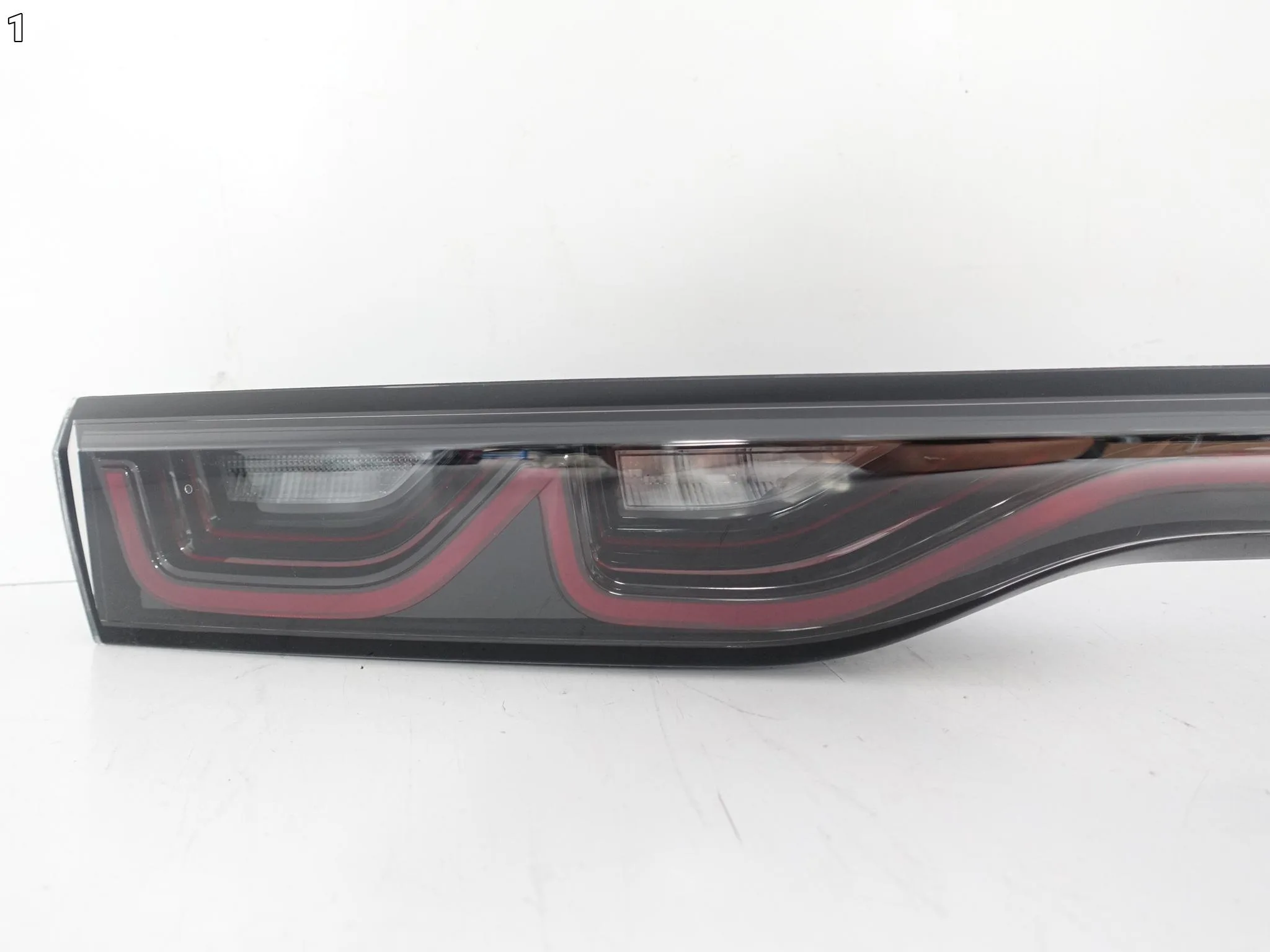 ALFA ROMEO TONALE 965 22- LAMPA BLENDA LED W KLAPĘ TYŁ EUROPA ALFA ROMEO TONALE 965 22- LAMPA BLENDA LED W KLAPĘ TYŁ EUROPA - obrazek 2
