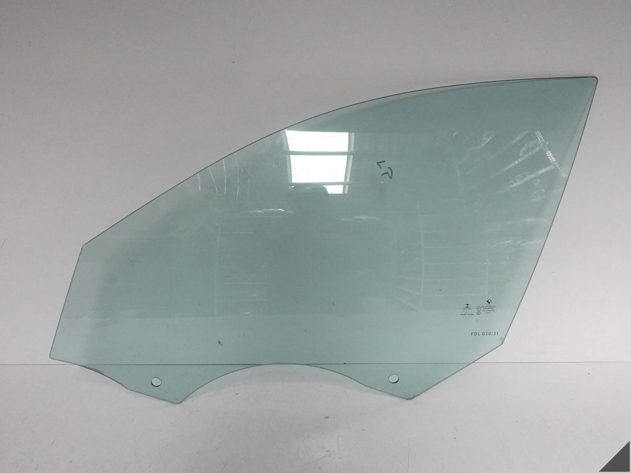 BMW 5 G30 G31 M5 F90 17-24 SZYBA BOCZNA KIEROWCY DRZWI LEWA PRZÓD 7339455 BMW 5 G30 G31 M5 F90 17-24 SZYBA BOCZNA KIEROWCY DRZWI LEWA PRZÓD 7339455
