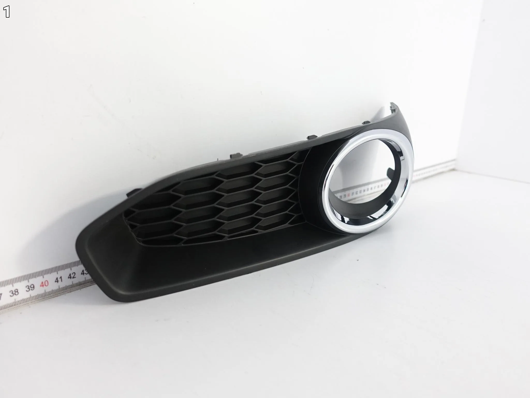 SUBARU LEGACY V LIFT 12-14 KRATKA ATRAPA CHROM W ZDERZAK PRZÓD PRAWA SUBARU LEGACY V LIFT 12-14 KRATKA ATRAPA CHROM W ZDERZAK PRZÓD PRAWA - obrazek 2