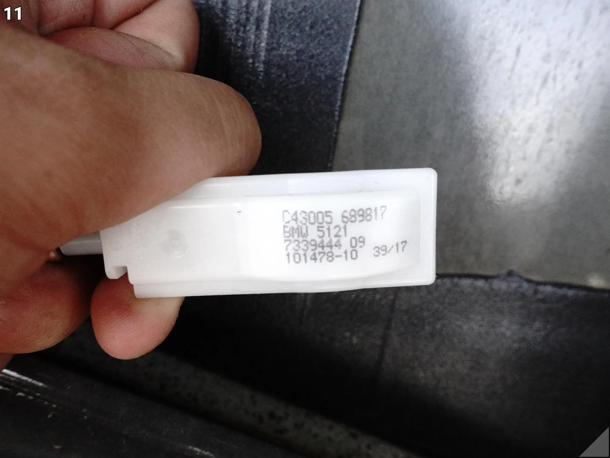 BMW 5 G30 G31 M5 F90 17-24 DRZWI KLAMKA WIĄZKA PRAWE PRZÓD A89 IMPERIALBLAU BMW 5 G30 G31 M5 F90 17-24 DRZWI KLAMKA WIĄZKA PRAWE PRZÓD A89 IMPERIALBLAU - obrazek 12