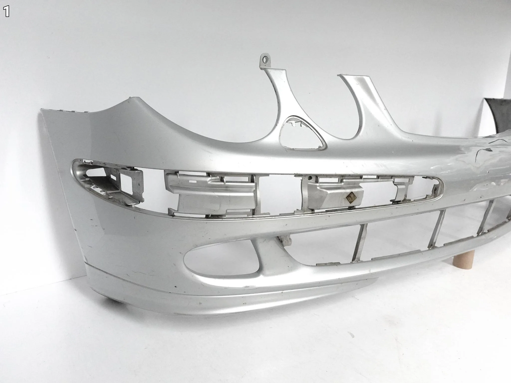 MERCEDES E-KLASA W211 S211 AVANTGARDE 02-06 ZDERZAK BUMPER PRZÓD (SPRYSKI) MERCEDES E-KLASA W211 S211 AVANTGARDE 02-06 ZDERZAK BUMPER PRZÓD (SPRYSKI) - obrazek 2