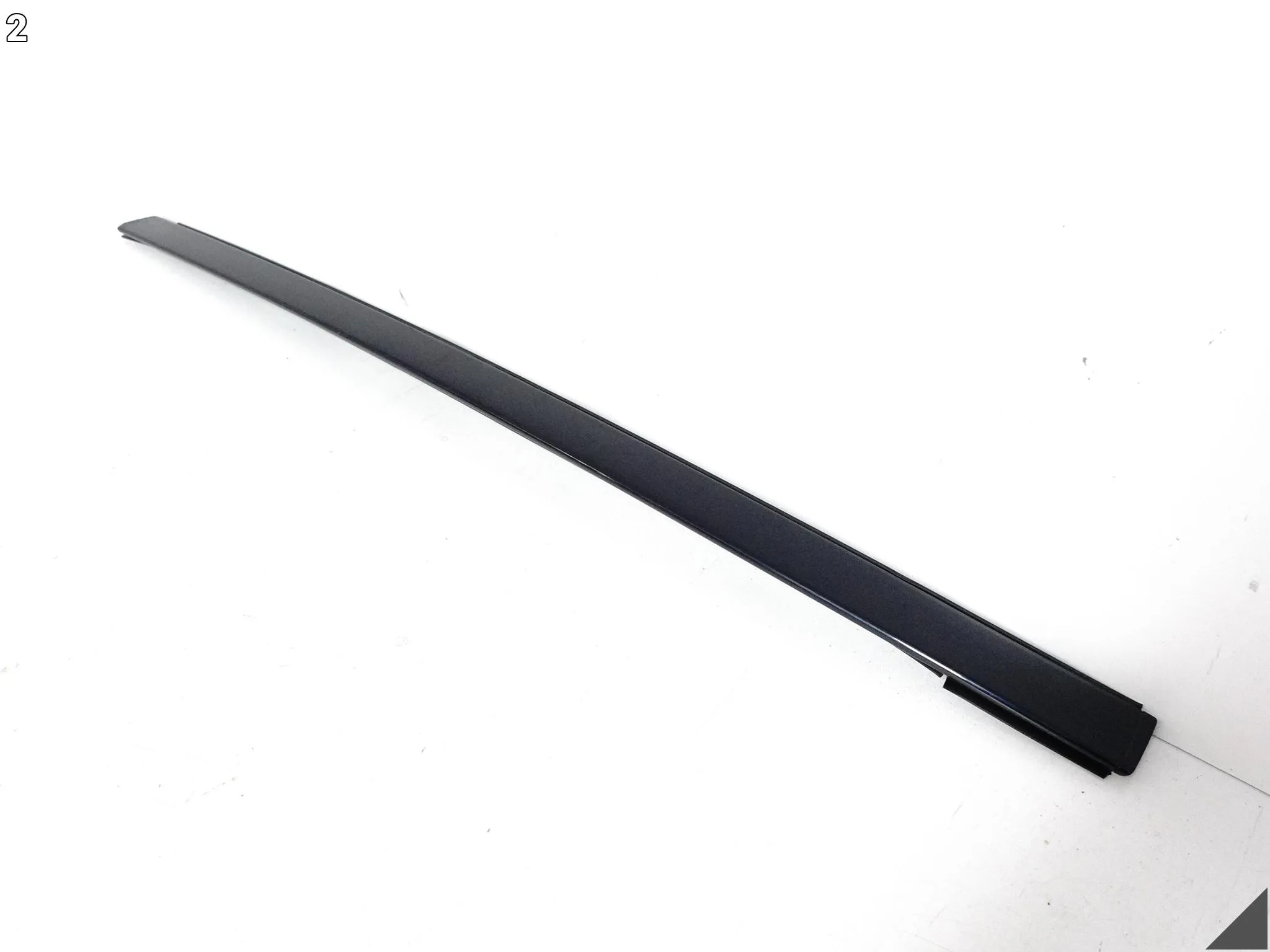 BMW 5 G30 G31 17-23 DACH LISTWA ZGARNIAJĄCA SZYBY CZOŁOWEJ PRZEDNIEJ PRAWA BMW 5 G30 G31 17-23 DACH LISTWA ZGARNIAJĄCA SZYBY CZOŁOWEJ PRZEDNIEJ PRAWA - obrazek 3
