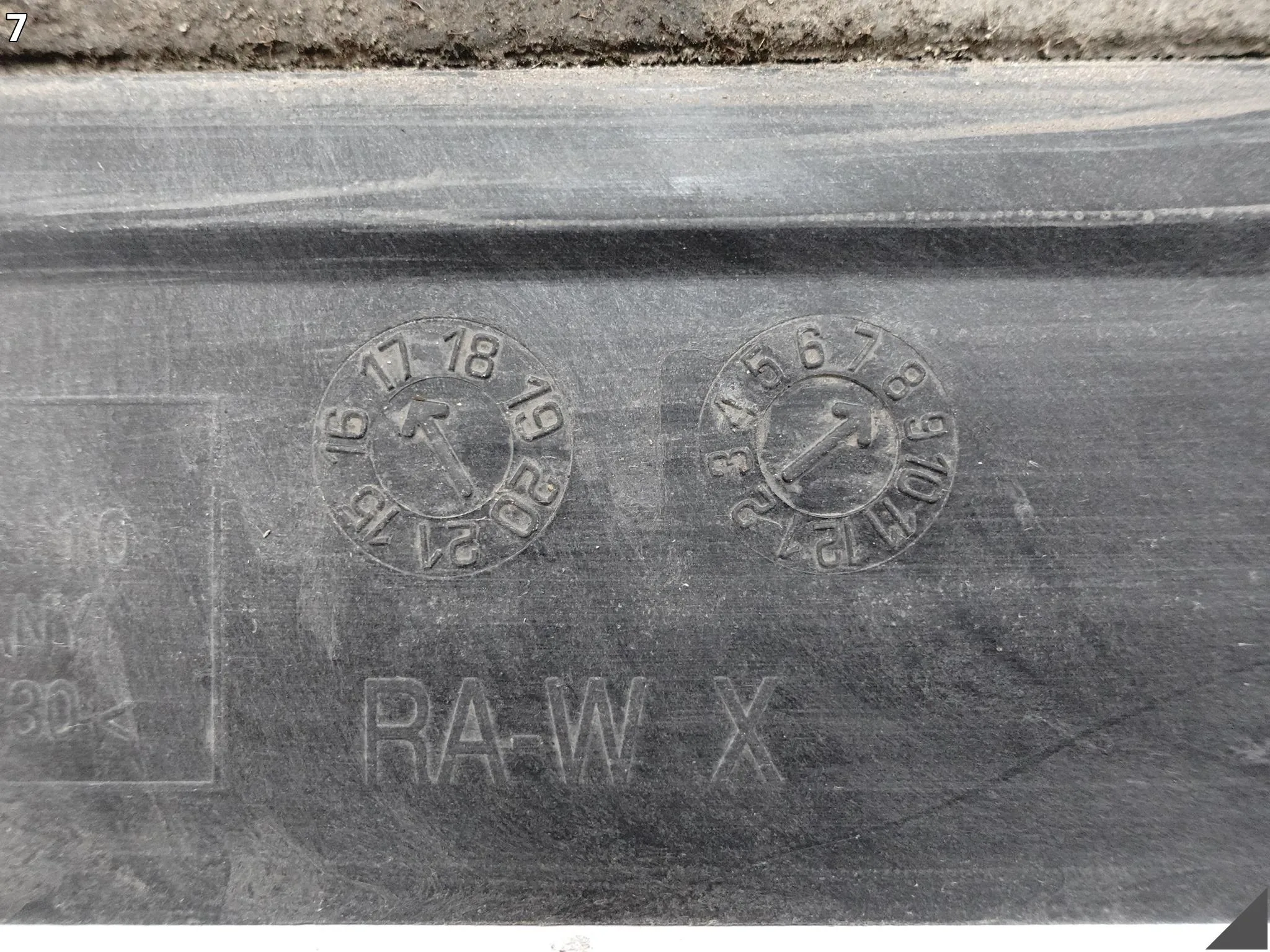 BMW 5 G30 G31 17-20 PŁYTA PODŁOGA OSŁONA PODWOZIA SKRZYNI BIEGÓW MANUAL BMW 5 G30 G31 17-20 PŁYTA PODŁOGA OSŁONA PODWOZIA SKRZYNI BIEGÓW MANUAL - obrazek 8