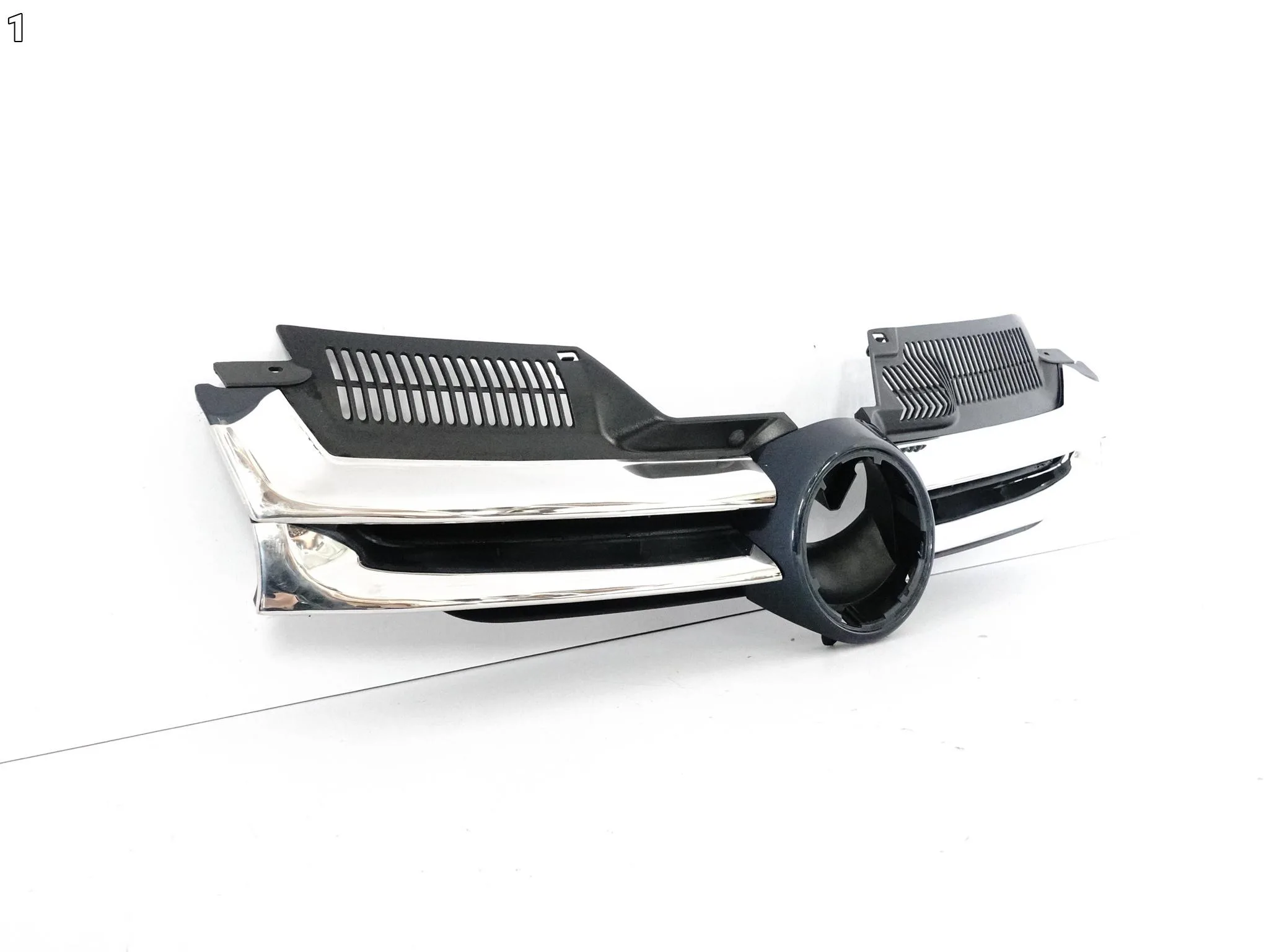 VW GOLF V 5 03-09 1K0 GRILL ATRAPA KRATKA CHROM W ZDERZAK PRZÓD VW GOLF V 5 03-09 1K0 GRILL ATRAPA KRATKA CHROM W ZDERZAK PRZÓD - obrazek 2