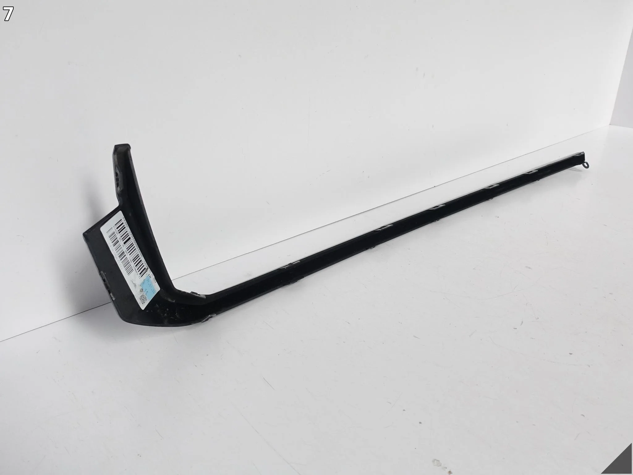 BMW M3 G80 M-POWER SEDAN LIMUZYNA 18-25 LIFT LCI ZDERZAK LISTWA LEWA TYŁ BMW M3 G80 M-POWER SEDAN LIMUZYNA 18-25 LIFT LCI ZDERZAK LISTWA LEWA TYŁ - obrazek 8