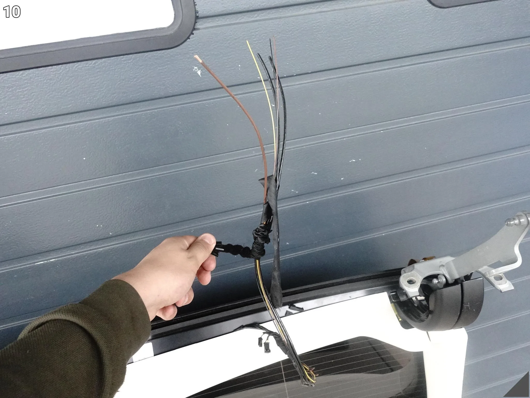 BMW 5 G31 TOURING KOMBI 17-24 KLAPA BAGAŻNIKA SZYBA TYŁ A89 IMPERIALBLAU BMW 5 G31 TOURING KOMBI 17-24 KLAPA BAGAŻNIKA SZYBA TYŁ A89 IMPERIALBLAU - obrazek 11