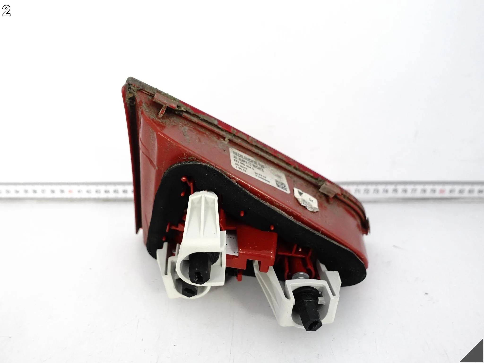 AUDI A5 S5 8T0 B8 LIFT 11-16 LAMPA LED W KLAPE BAGAŻNIKA PRAWA TYŁ EUROPA AUDI A5 S5 8T0 B8 LIFT 11-16 LAMPA LED W KLAPE BAGAŻNIKA PRAWA TYŁ EUROPA - obrazek 3