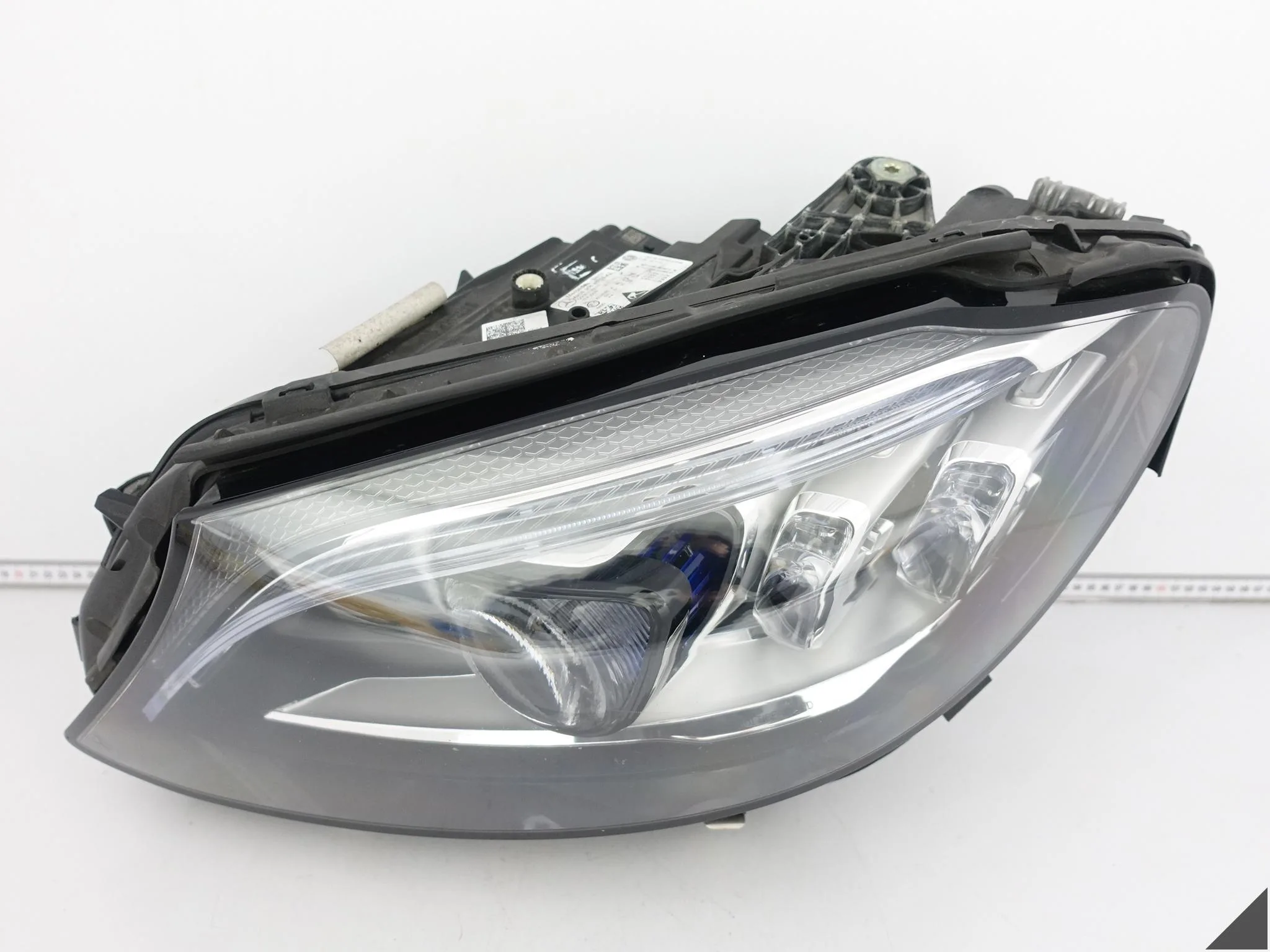 MERCEDES C-KLASA W205 S205 MOPF LIFT 18-21 LAMPA FULL LED MULTIBEAM LEWA MERCEDES C-KLASA W205 S205 MOPF LIFT 18-21 LAMPA FULL LED MULTIBEAM LEWA