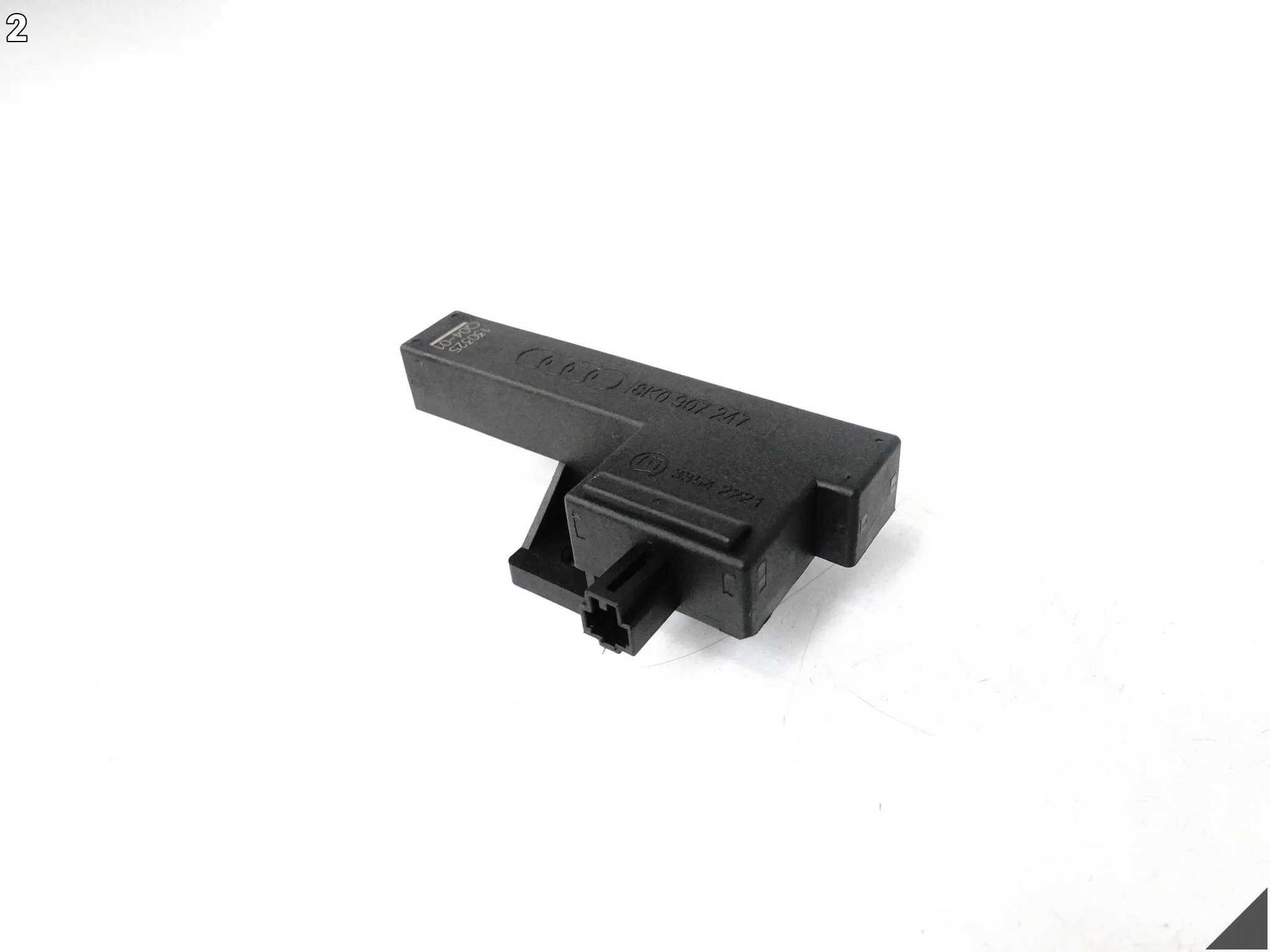 AUDI RS7 S7 4G8 A4 S4 8K0 VW TOUAREG 7P6 MODUŁ ANTENA KESSY KEYLESS GO AUDI RS7 S7 4G8 A4 S4 8K0 VW TOUAREG 7P6 MODUŁ ANTENA KESSY KEYLESS GO - obrazek 3