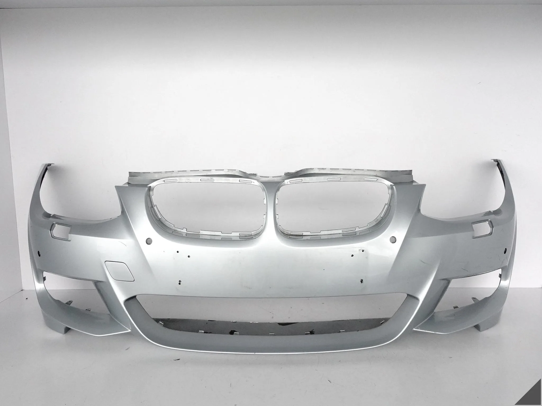 BMW 3 E92 E93 LCI LIFT M-PAKIET 10-13 ZDERZAK BUMPER PRZÓD (4xPDC/SPRYSKI) BMW 3 E92 E93 LCI LIFT M-PAKIET 10-13 ZDERZAK BUMPER PRZÓD (4xPDC/SPRYSKI)