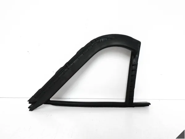 TOYOTA YARIS III 3 LIFT 15-18 LISTWA USZCZELKA SZYBY DRZWI PRZÓD LEWY TOYOTA YARIS III 3 LIFT 15-18 LISTWA USZCZELKA SZYBY DRZWI PRZÓD LEWY