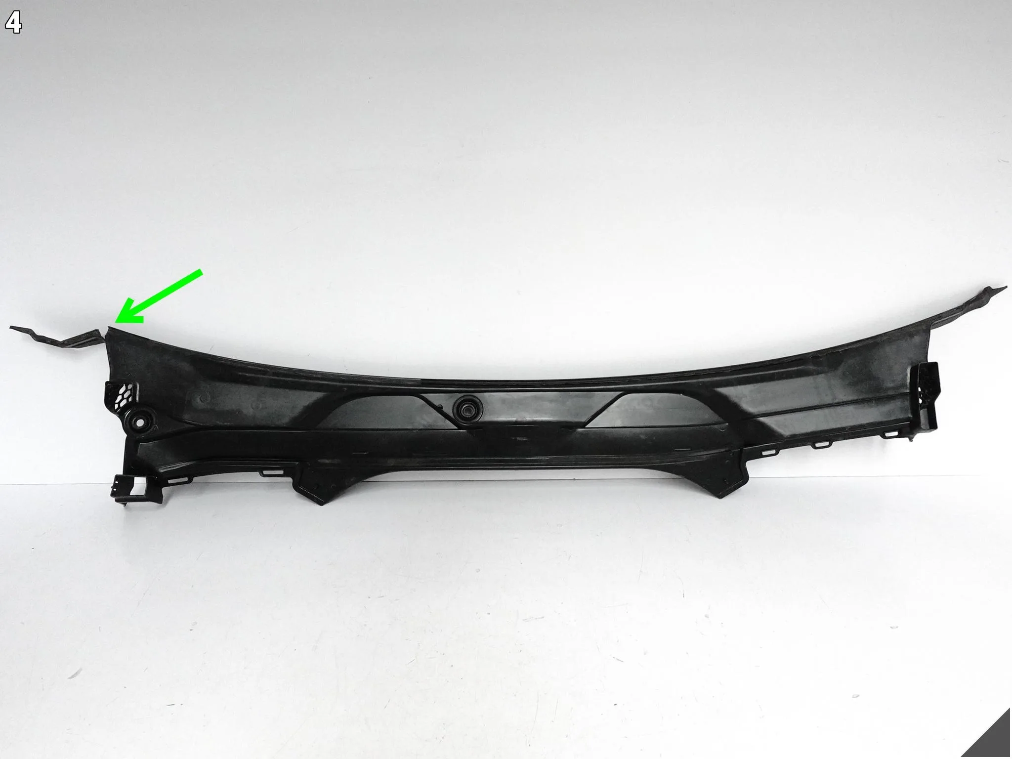 BMW 5 M5 G30 G31 F90 17-23 LISTWA PODSZYBIE OSŁONA MASKOWNICA 7388714 BMW 5 M5 G30 G31 F90 17-23 LISTWA PODSZYBIE OSŁONA MASKOWNICA 7388714 - obrazek 5