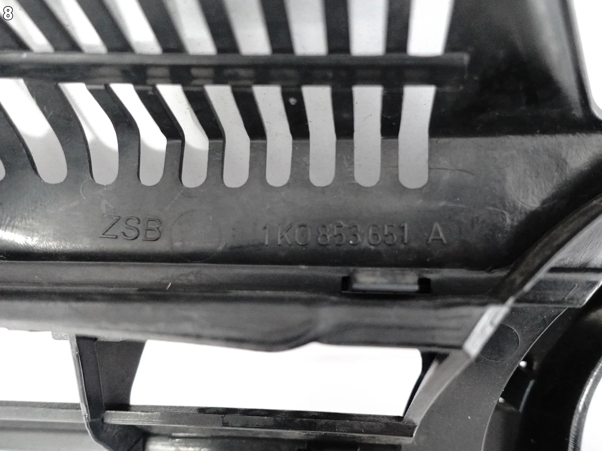 VW GOLF V 5 03-09 1K0 GRILL ATRAPA KRATKA CHROM W ZDERZAK PRZÓD VW GOLF V 5 03-09 1K0 GRILL ATRAPA KRATKA CHROM W ZDERZAK PRZÓD - obrazek 9