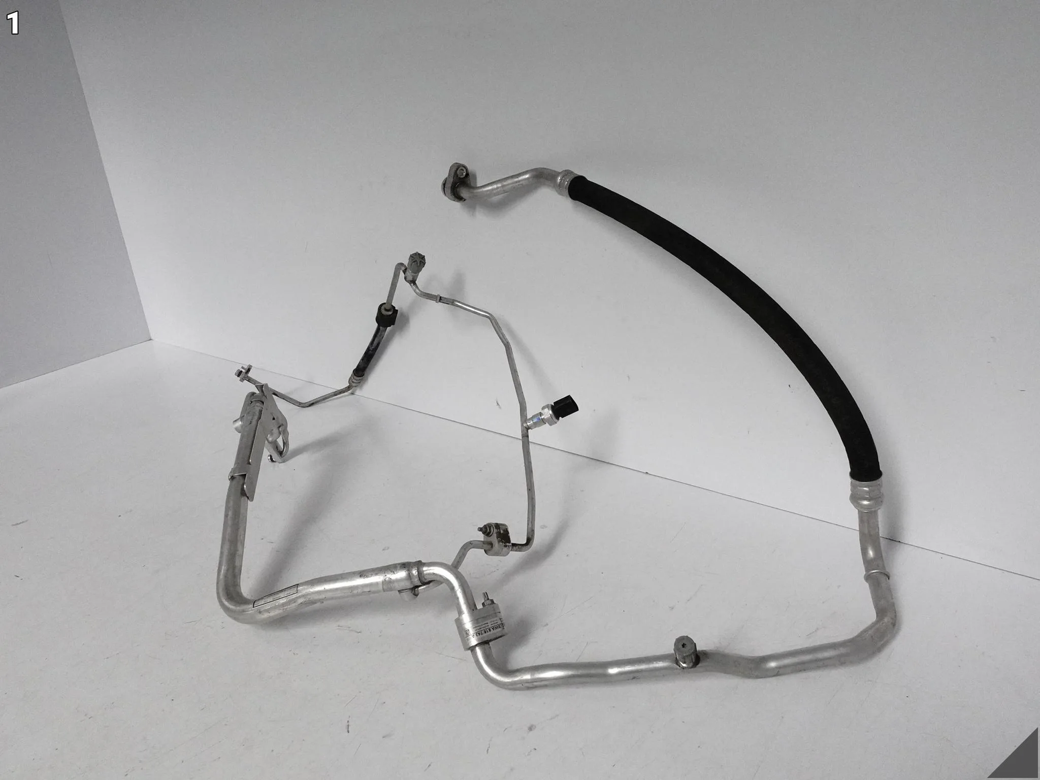 VW AUDI SKODA SEAT CUPRA PRZEWODY KLIMATYZACJI KLIMY RURKI WĘŻYKI PRZÓD VW AUDI SKODA SEAT CUPRA PRZEWODY KLIMATYZACJI KLIMY RURKI WĘŻYKI PRZÓD - obrazek 2