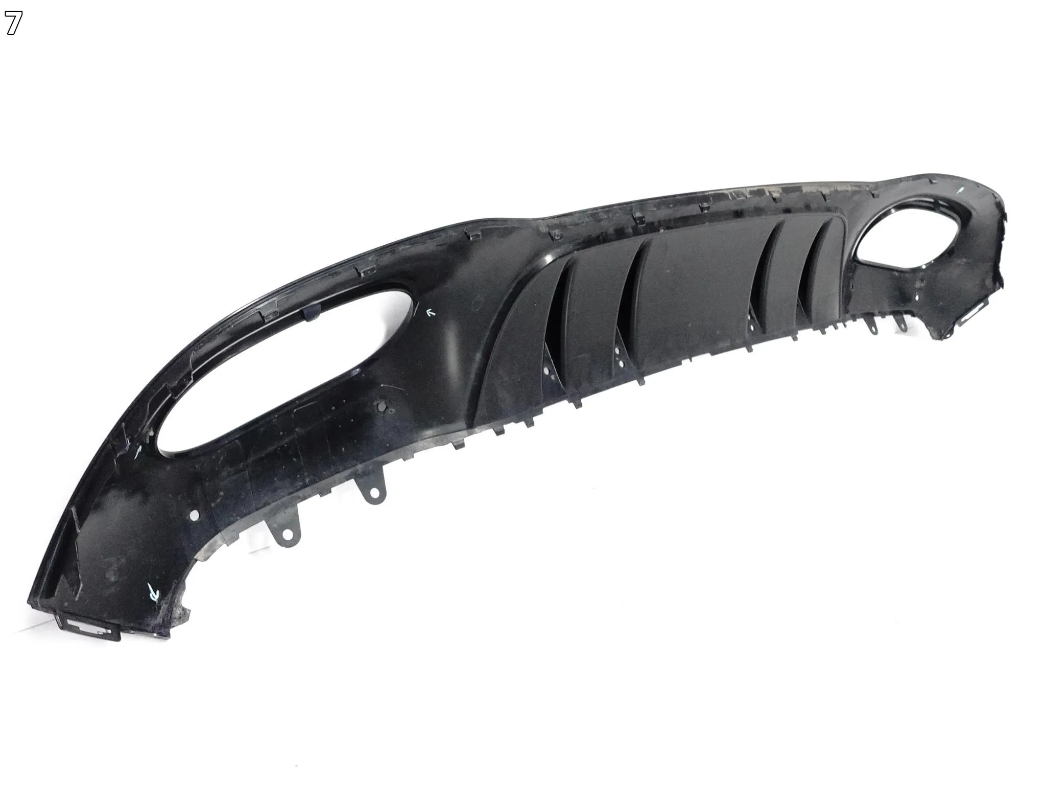 MERCEDES A-KLASA W177 A35 A45 35 45 AMG 18- SPOILER DYFUZOR W ZDERZAK TYŁ MERCEDES A-KLASA W177 A35 A45 35 45 AMG 18- SPOILER DYFUZOR W ZDERZAK TYŁ - obrazek 8