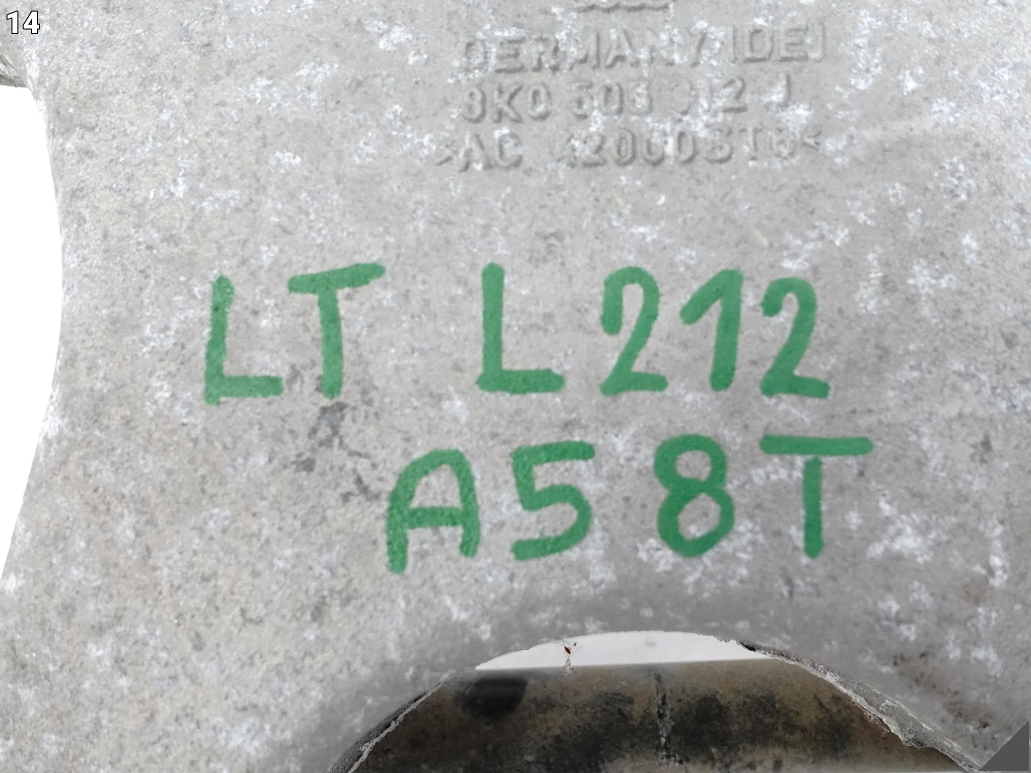 AUDI A5 8T0 B8 LIFT 11-16 ZWROTNICA WAHACZE PÓŁOŚ PIASTA PRAWA TYŁ 14KM AUDI A5 8T0 B8 LIFT 11-16 ZWROTNICA WAHACZE PÓŁOŚ PIASTA PRAWA TYŁ 14KM - obrazek 15