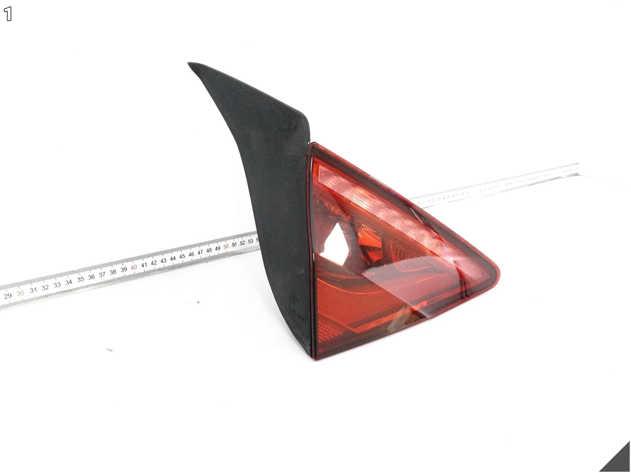 AUDI RS7 S7 4G8 C7 13-15 LAMPA LED LEWA TYŁ W KLAPE CIEMNA EUROPA EU AUDI RS7 S7 4G8 C7 13-15 LAMPA LED LEWA TYŁ W KLAPE CIEMNA EUROPA EU - obrazek 2