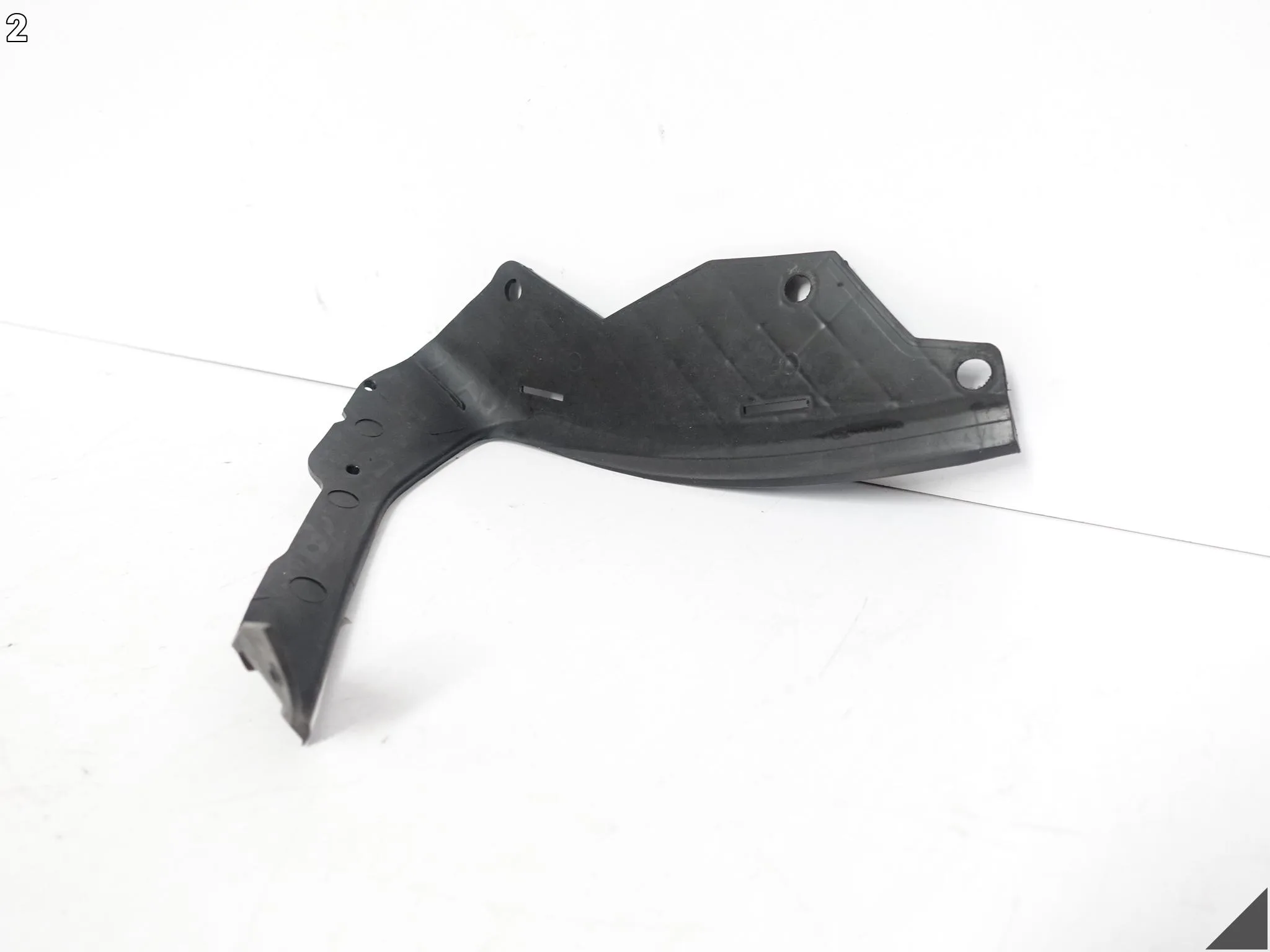 AUDI Q3 RSQ3 II F3 83A 18-25 USZCZELKA LAMPY LISTWA GUMOWA LEWA PRZÓD AUDI Q3 RSQ3 II F3 83A 18-25 USZCZELKA LAMPY LISTWA GUMOWA LEWA PRZÓD - obrazek 3