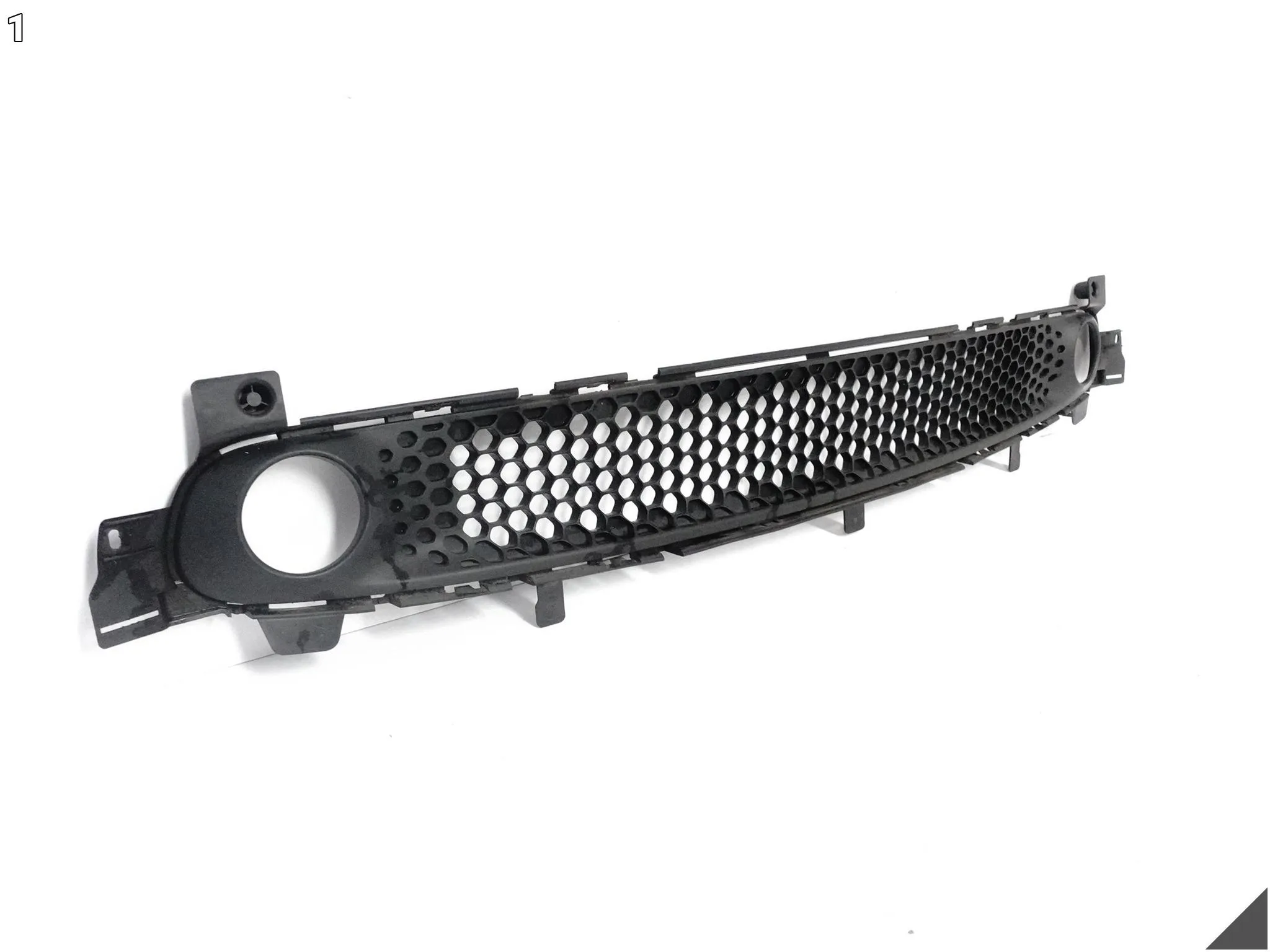 SMART FORTWO III 3 W453 14-19 KRATKA DOLNA ATRAPA WLOT W ZDERZAK PRZÓD SMART FORTWO III 3 W453 14-19 KRATKA DOLNA ATRAPA WLOT W ZDERZAK PRZÓD - obrazek 2