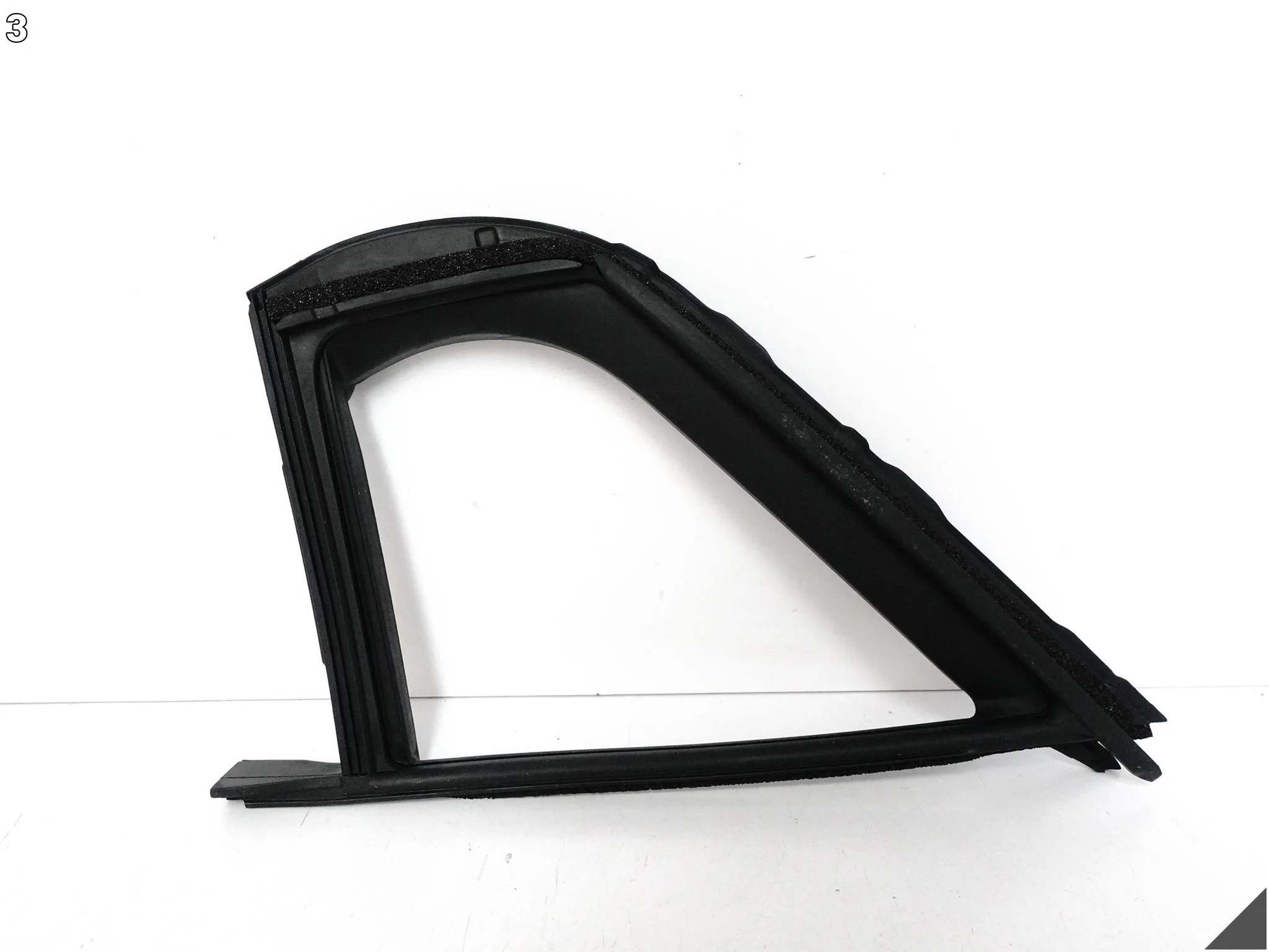 TOYOTA YARIS III 3 LIFT 15-18 LISTWA USZCZELKA SZYBY DRZWI PRZÓD LEWY TOYOTA YARIS III 3 LIFT 15-18 LISTWA USZCZELKA SZYBY DRZWI PRZÓD LEWY - obrazek 4