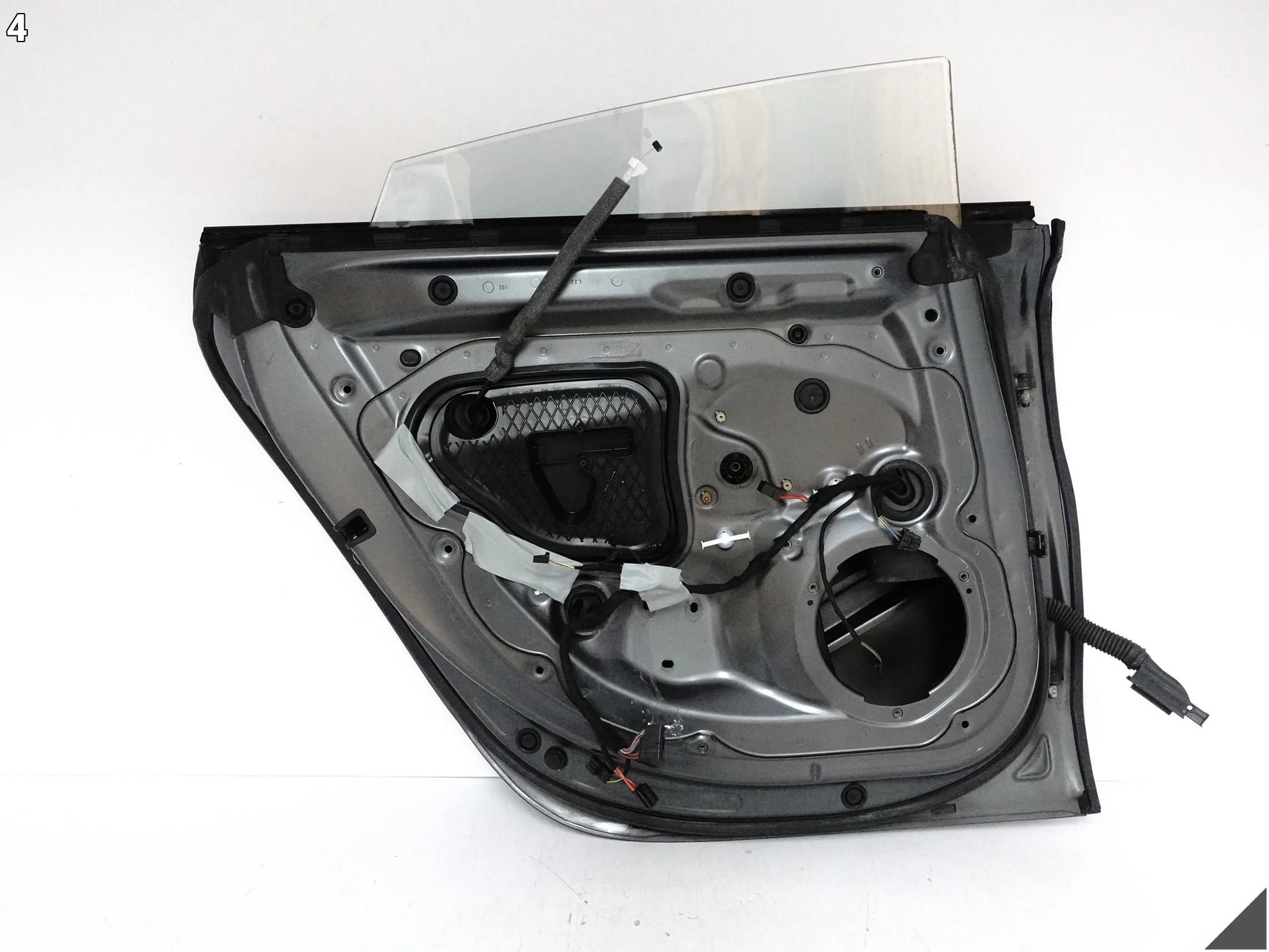 AUDI RS7 S7 A7 4G8 C7 10-18 LIFT DRZWI LEWE TYŁ SZYBA DEMONTAŻ KOLOR I6 AUDI RS7 S7 A7 4G8 C7 10-18 LIFT DRZWI LEWE TYŁ SZYBA DEMONTAŻ KOLOR I6 - obrazek 5