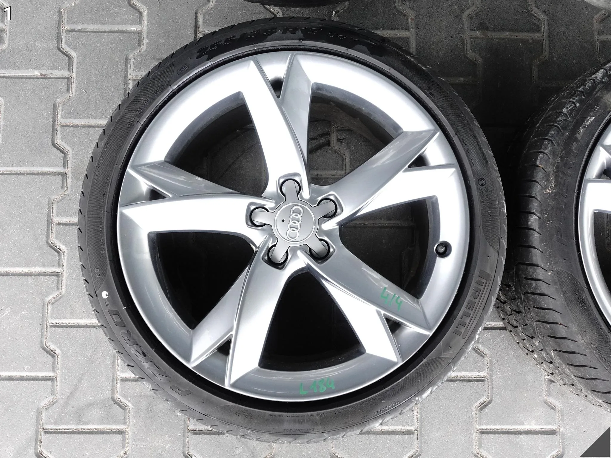 AUDI A5 S5 8T0 B8 8,5X19 ET32 PIRELLI 255/35 KOMPLET FELGI+OPONY 8,3MM LATO AUDI A5 S5 8T0 B8 8,5X19 ET32 PIRELLI 255/35 KOMPLET FELGI+OPONY 8,3MM LATO - obrazek 2