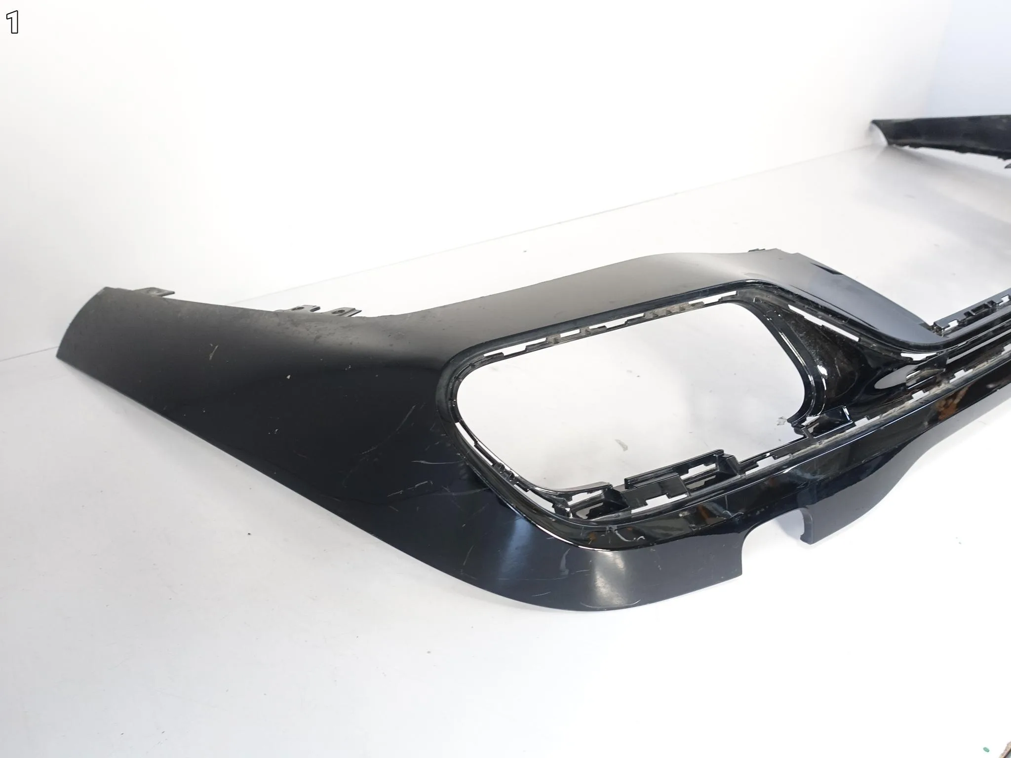 MERCEDES C-KLASA W206 S206 43 63 C63 AMG 21- SPOILER DYFUZOR W ZDERZAK TYŁ MERCEDES C-KLASA W206 S206 43 63 C63 AMG 21- SPOILER DYFUZOR W ZDERZAK TYŁ - obrazek 2